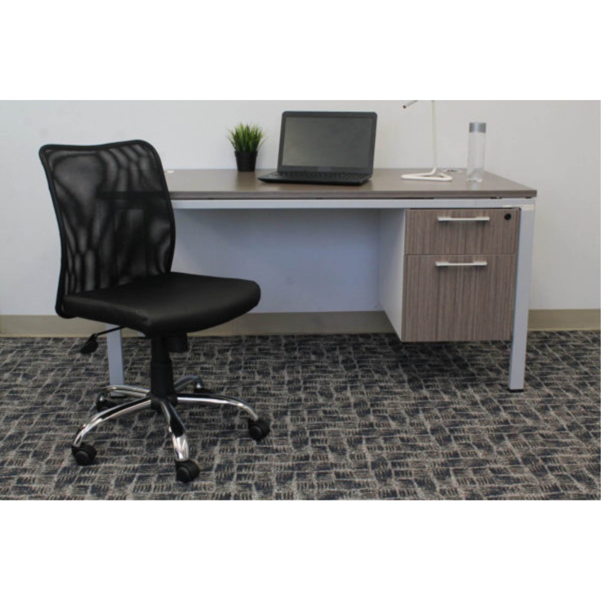 Budget Mesh Task Chair in Black