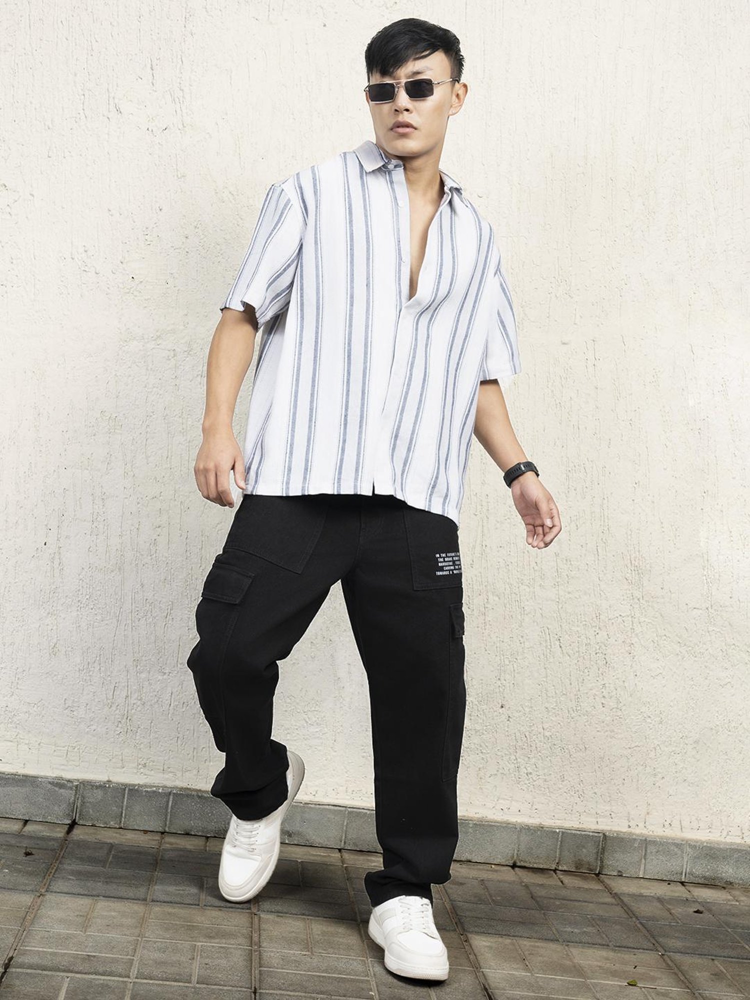 Hubberholme Men Cotton Short Sleeves Oversized Striped Shirt 13