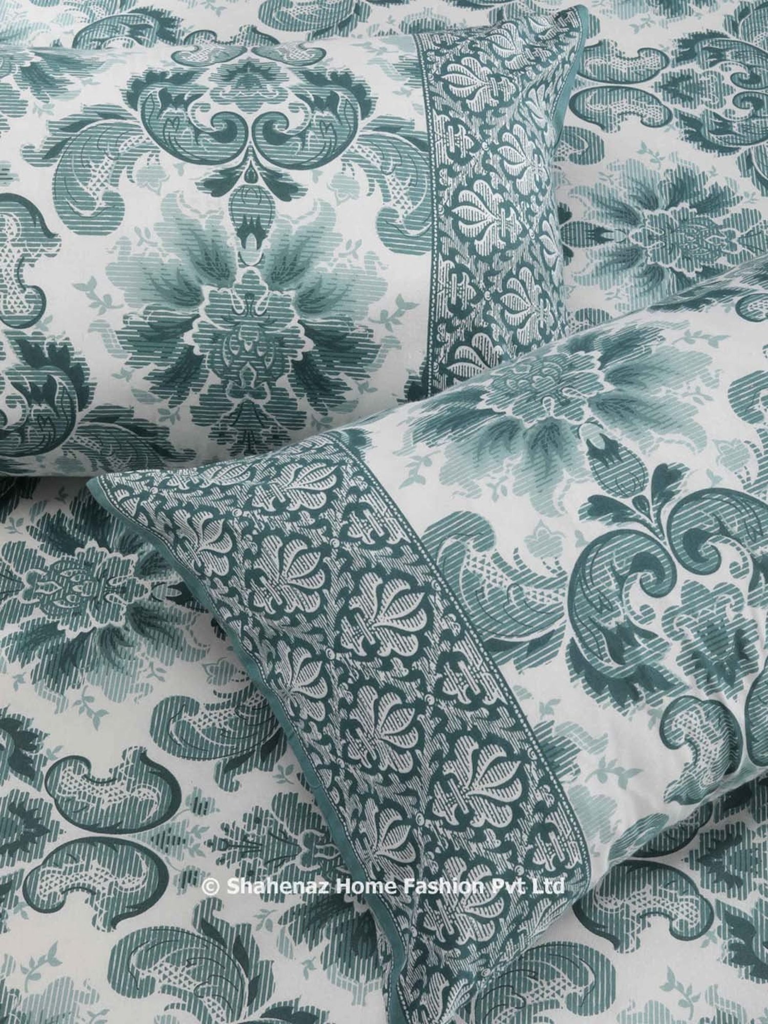 Shahenaz Dark Green 120 TC Cotton Classic Damask Double Bedsheet with 2 Pillow Covers