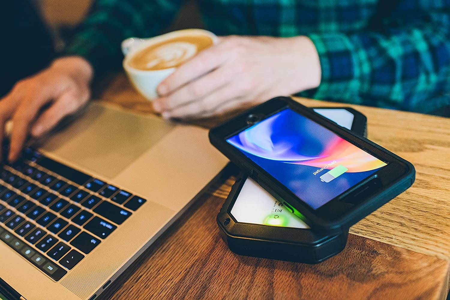 Solar Power Bank Portable Charger ?C Rugged Water-Resistant Solar Charger Power Bank w/Wireless Charger Pad 3 Fast-Charging USB Ports ?C 20000mAh Portable Power Bank w/ 72-Hour Bright LED Flashlight