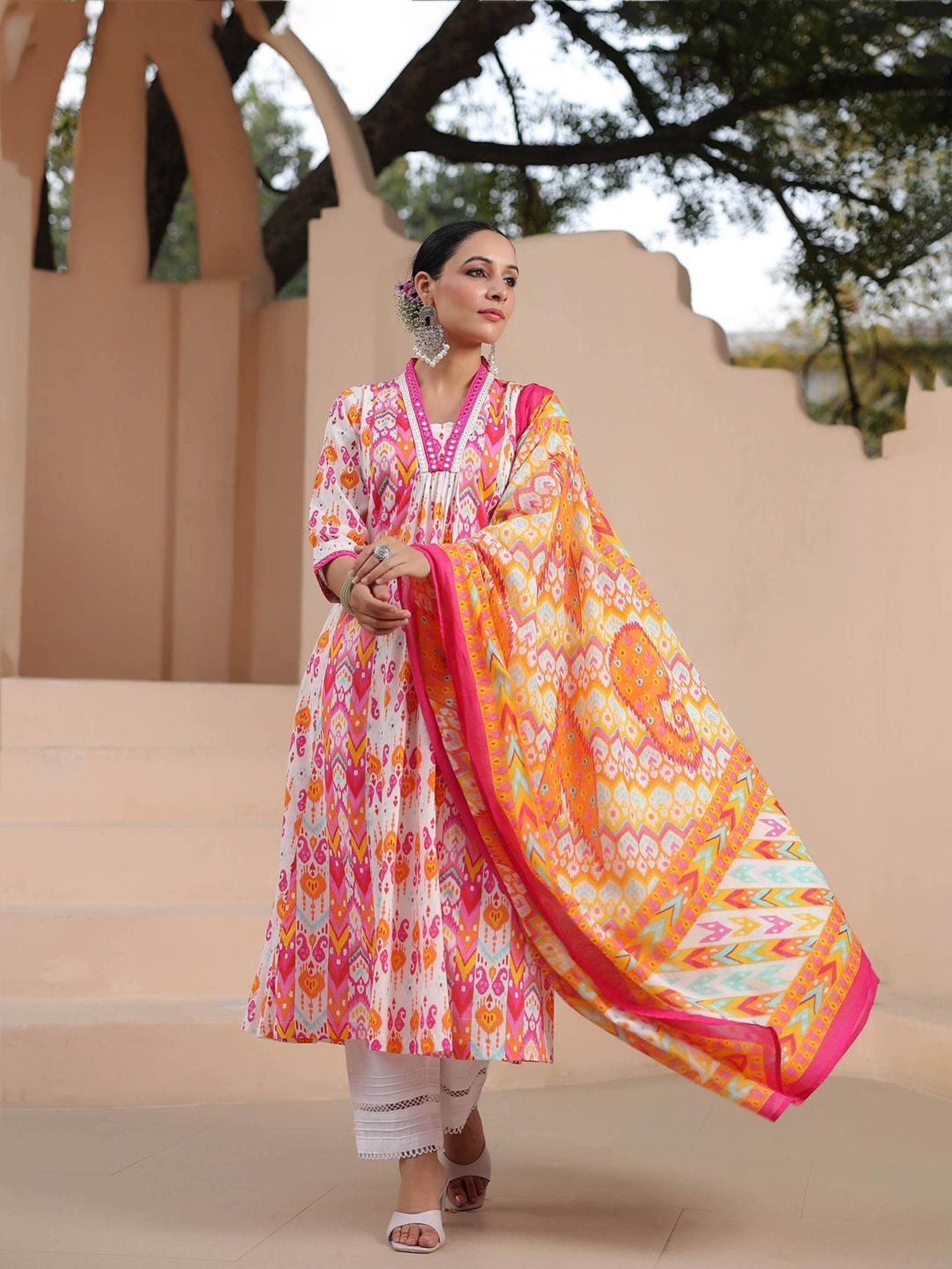 Rain and Rainbow Pink & White Cotton Printed Kurta & Pant Set With Dupatta
