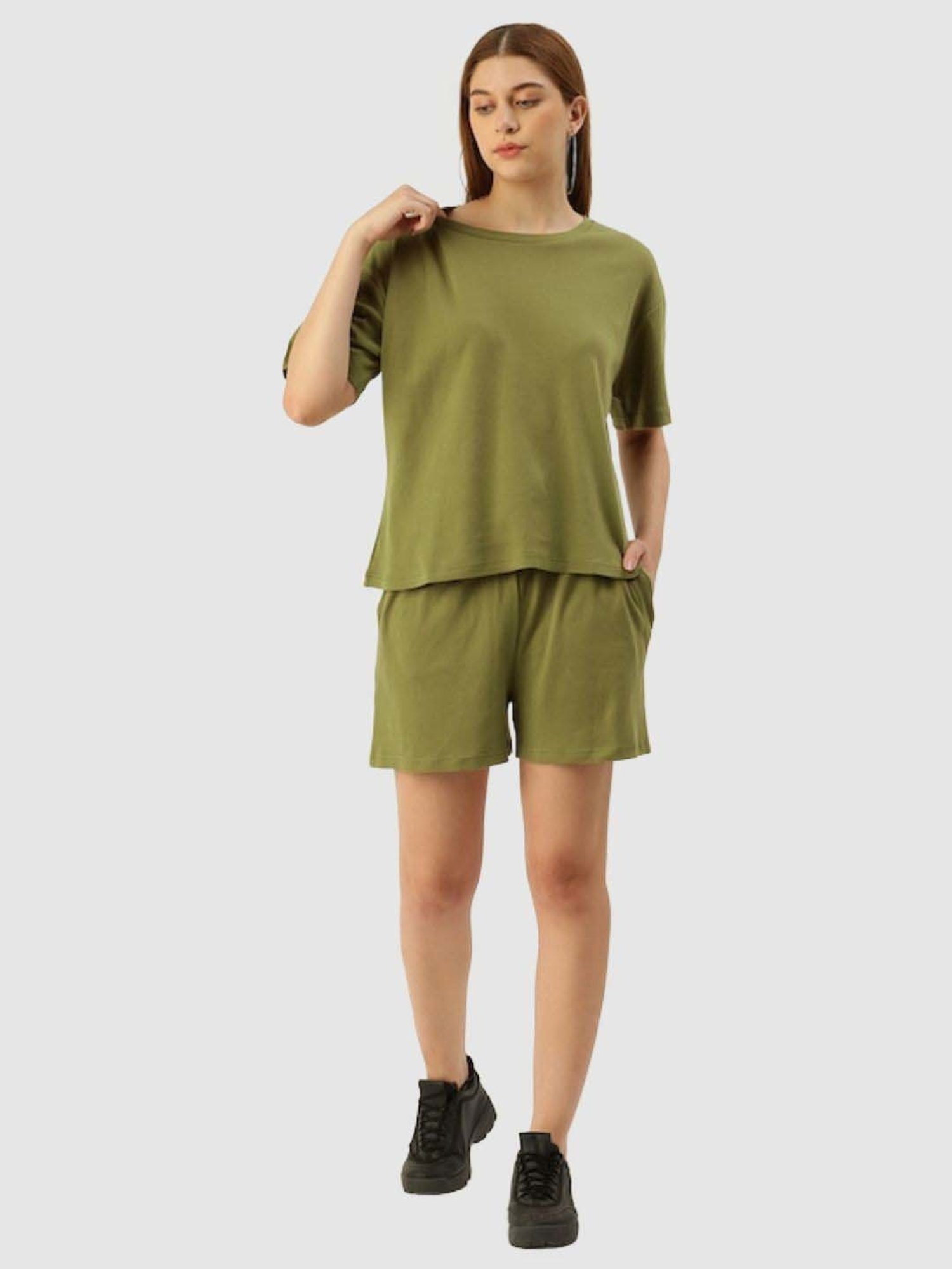 Bene Kleed Olive Green Cotton Tops Shorts Set