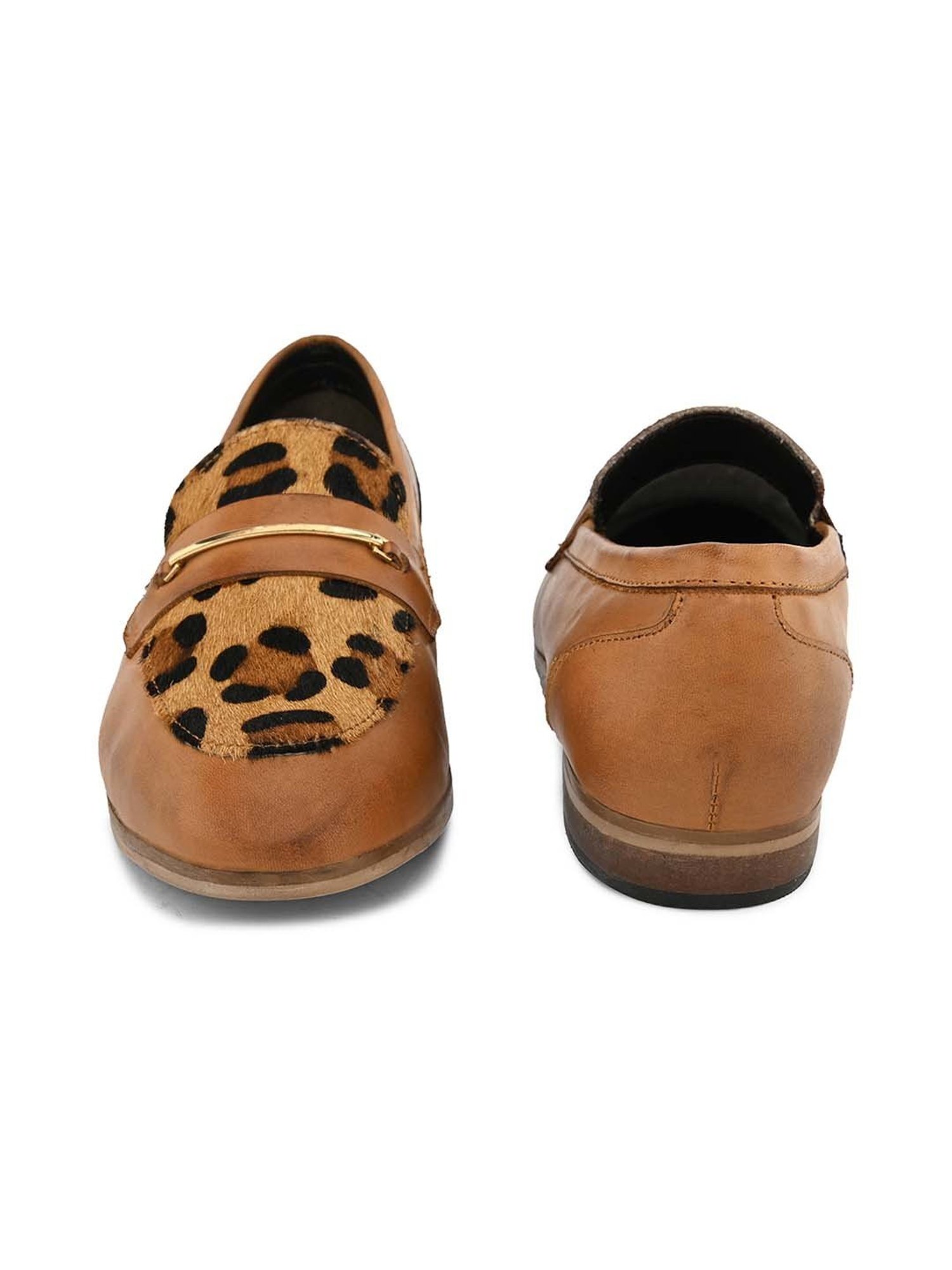 Carlo Romano Women's Tan Casual Loafers