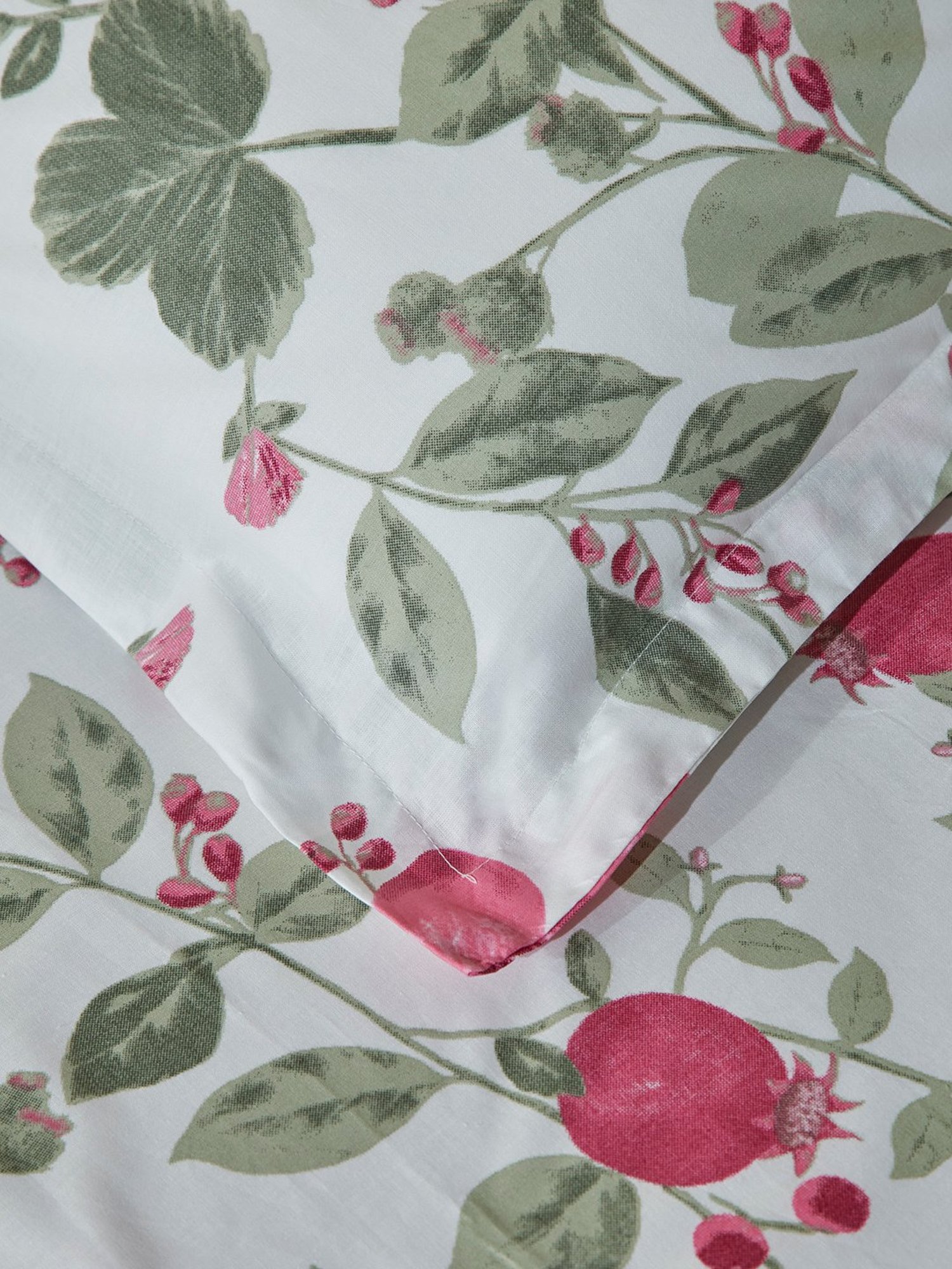 Westside Home Multicolor Floral King Bed Fitted Sheet & Pillowcase Set