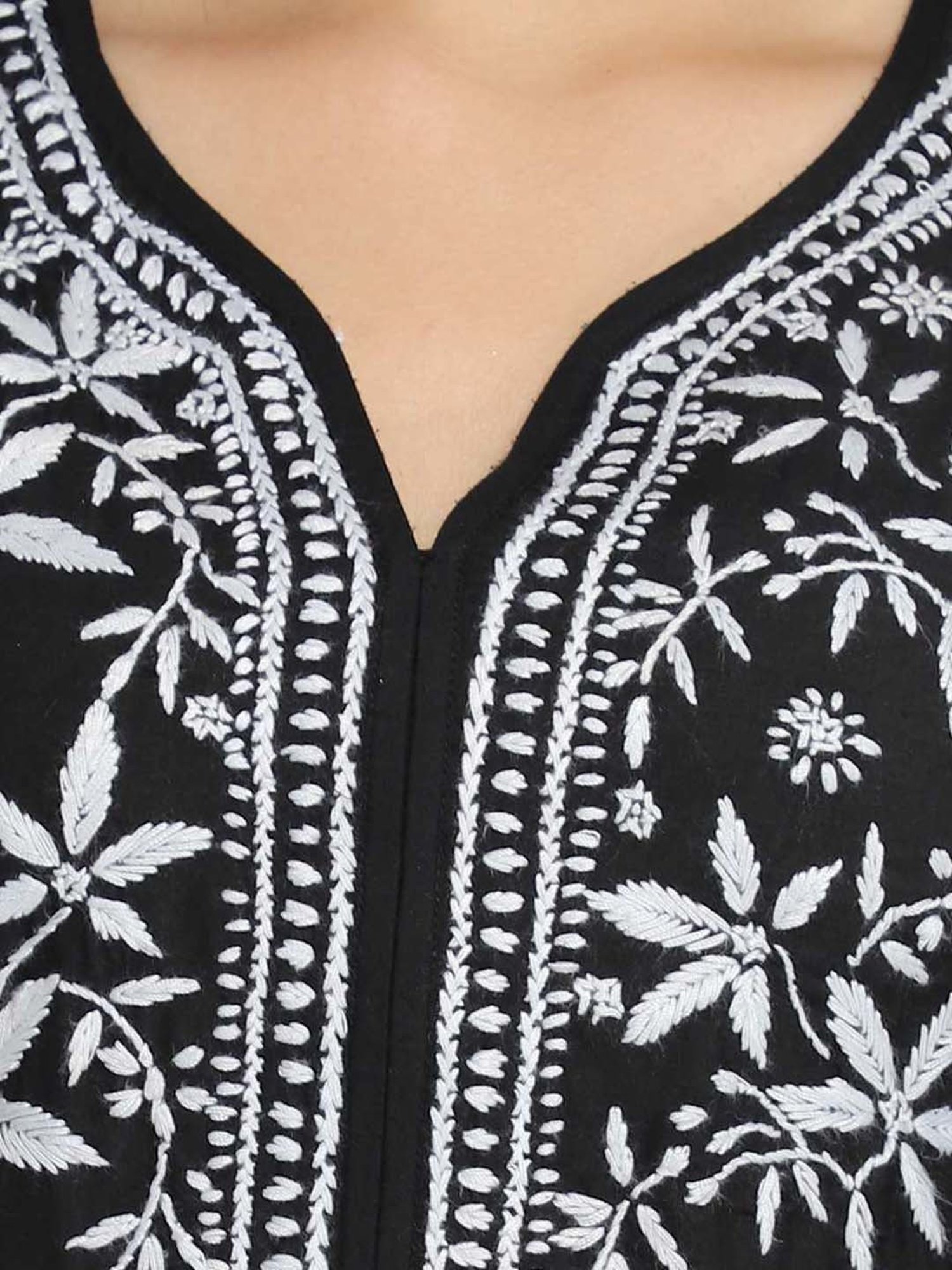 PARAMOUNT CHIKAN Black Cotton Hand Embroidered Chikankari Straight Kurta