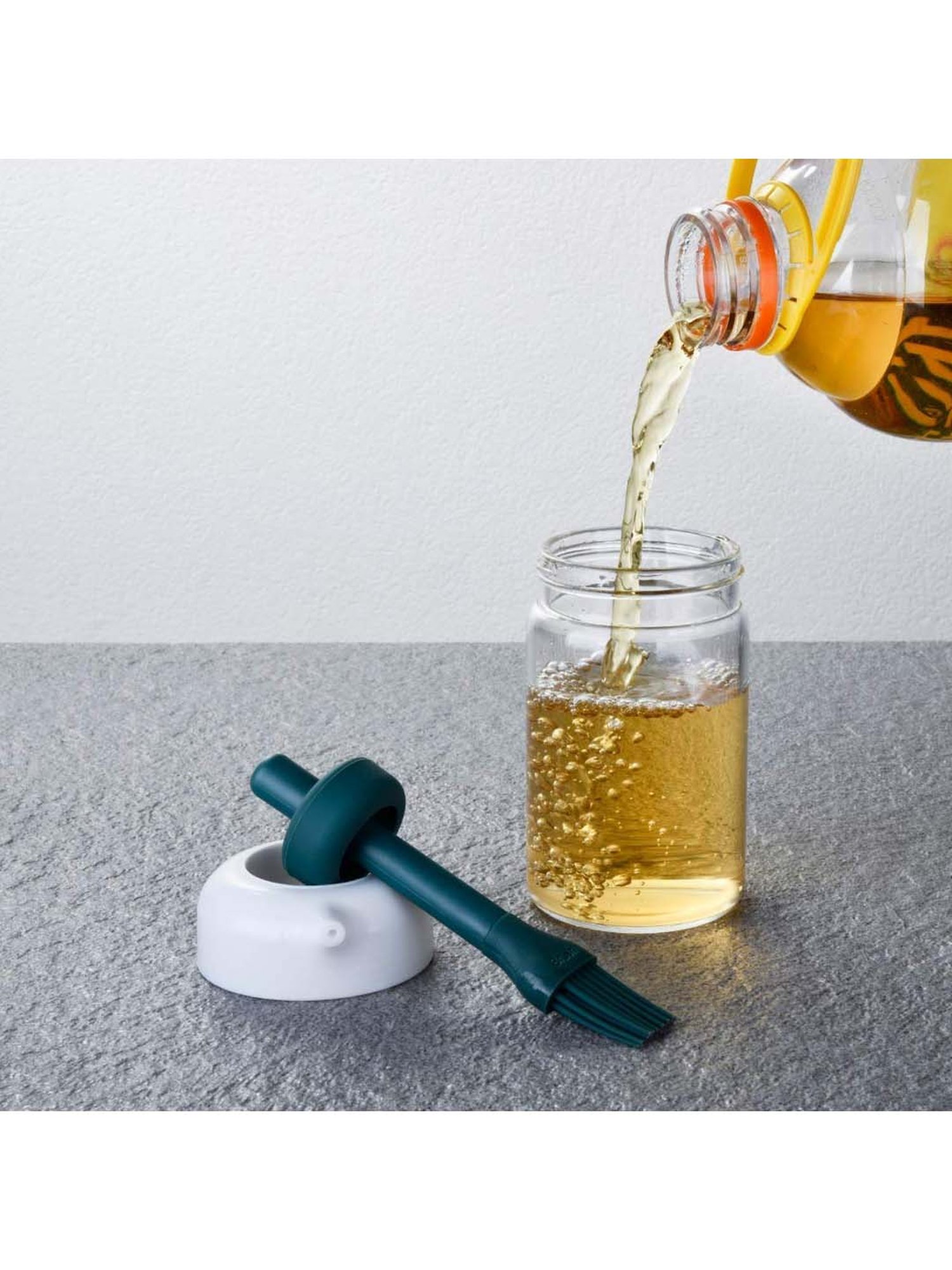 COLE & MASON White & Beige Ceramic Pourer - Set of 1