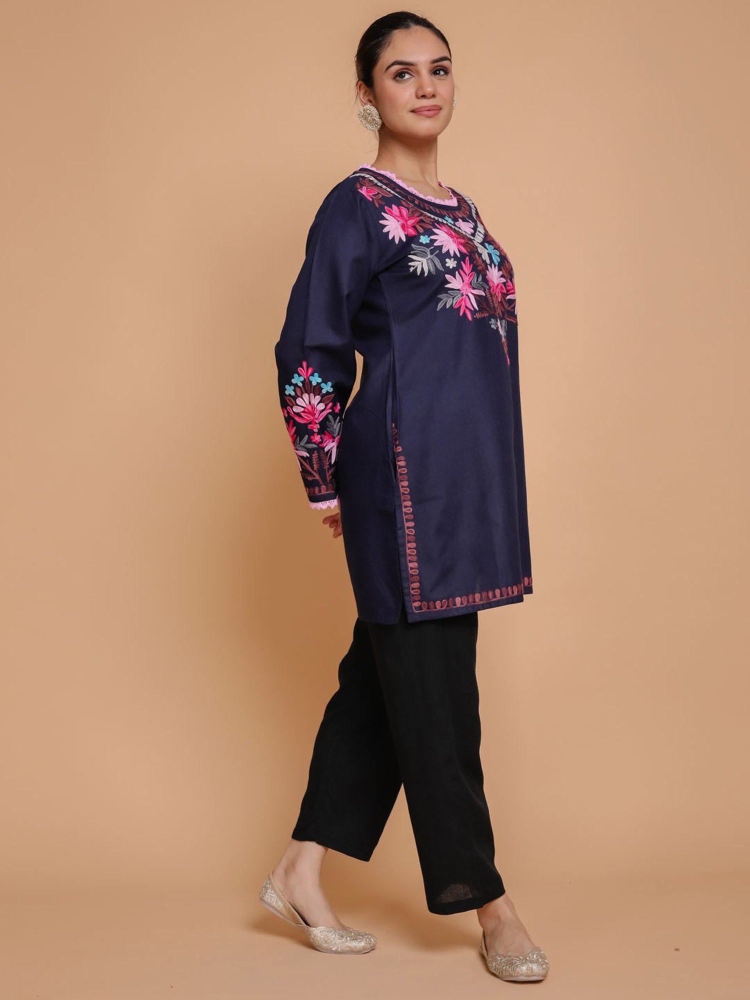 House of Kari Falak Kashmiri Short Kurta  Blue
