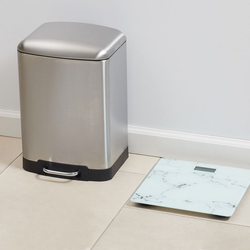 Rubbermaid 8 Quart Traditional Square Top Bedroom, Bathroom, and Office Wastebasket Trash Can, White (2 Pack)