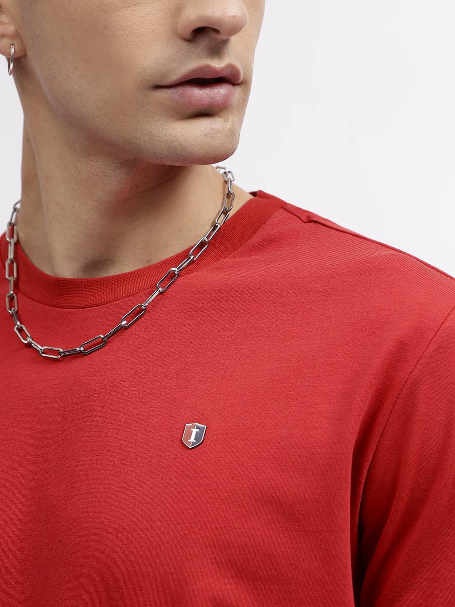 Iconic Men Solid Regular Fit Cotton T-shirt