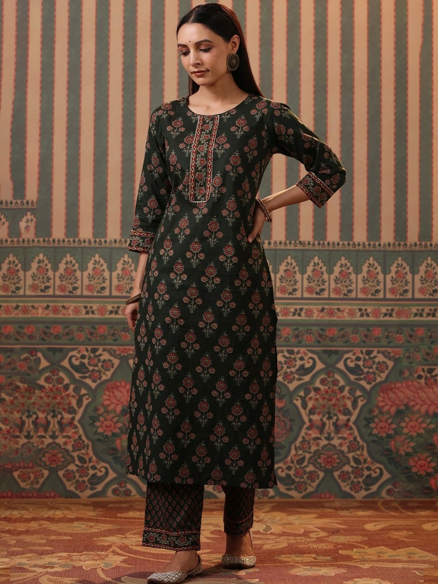 Rain and Rainbow Green Cotton Printed Kurta Pant Set With Dupatta