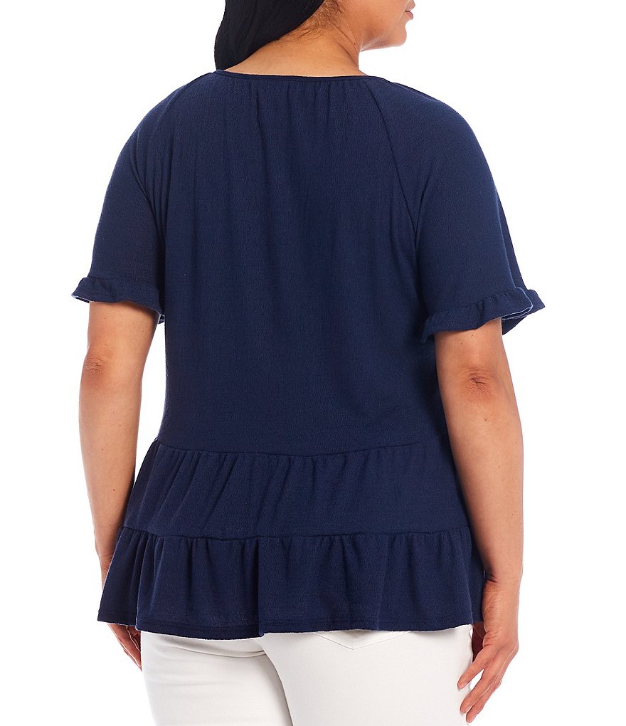 Moa Moa Plus Size Split V-Neck Short Sleeve Tier Top