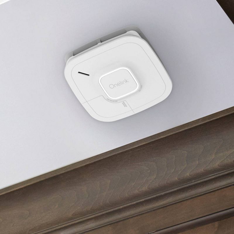 First Alert Onelink Battery Powered Smoke & Carbon Monoxide Detector with Mobile and Voice Alerts