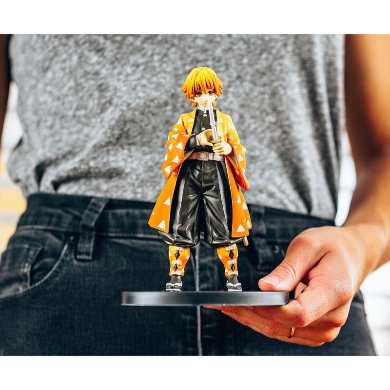 Banpresto Demon Slayer: Kimetsu no Yaiba Banpresto Figure Vol. 3 | Zenitsu Agatsuma