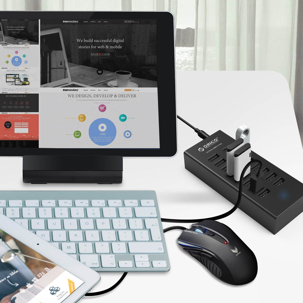 USB 3.0 Hub, Portable SuperSpeed 4 Port USB 3.0 Hub with Built-in Cable , USB Extension Multi-function USB Dock Hot Swapping Support for  Mac, PC, USB Flash Drives and Other Devices