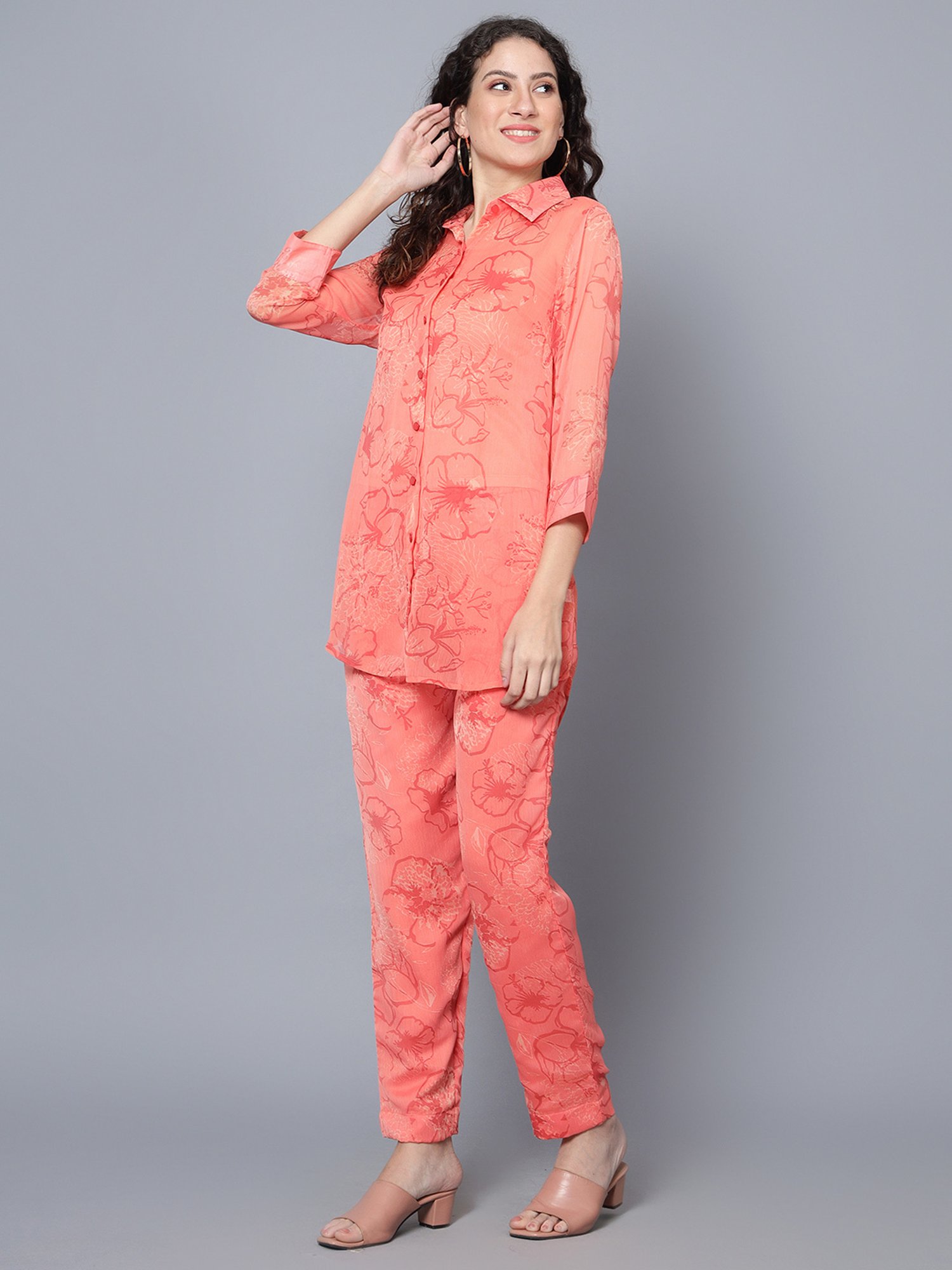 Anvi Be Yourself Peach Printed Relaxed Fit Mid Rise Trousers