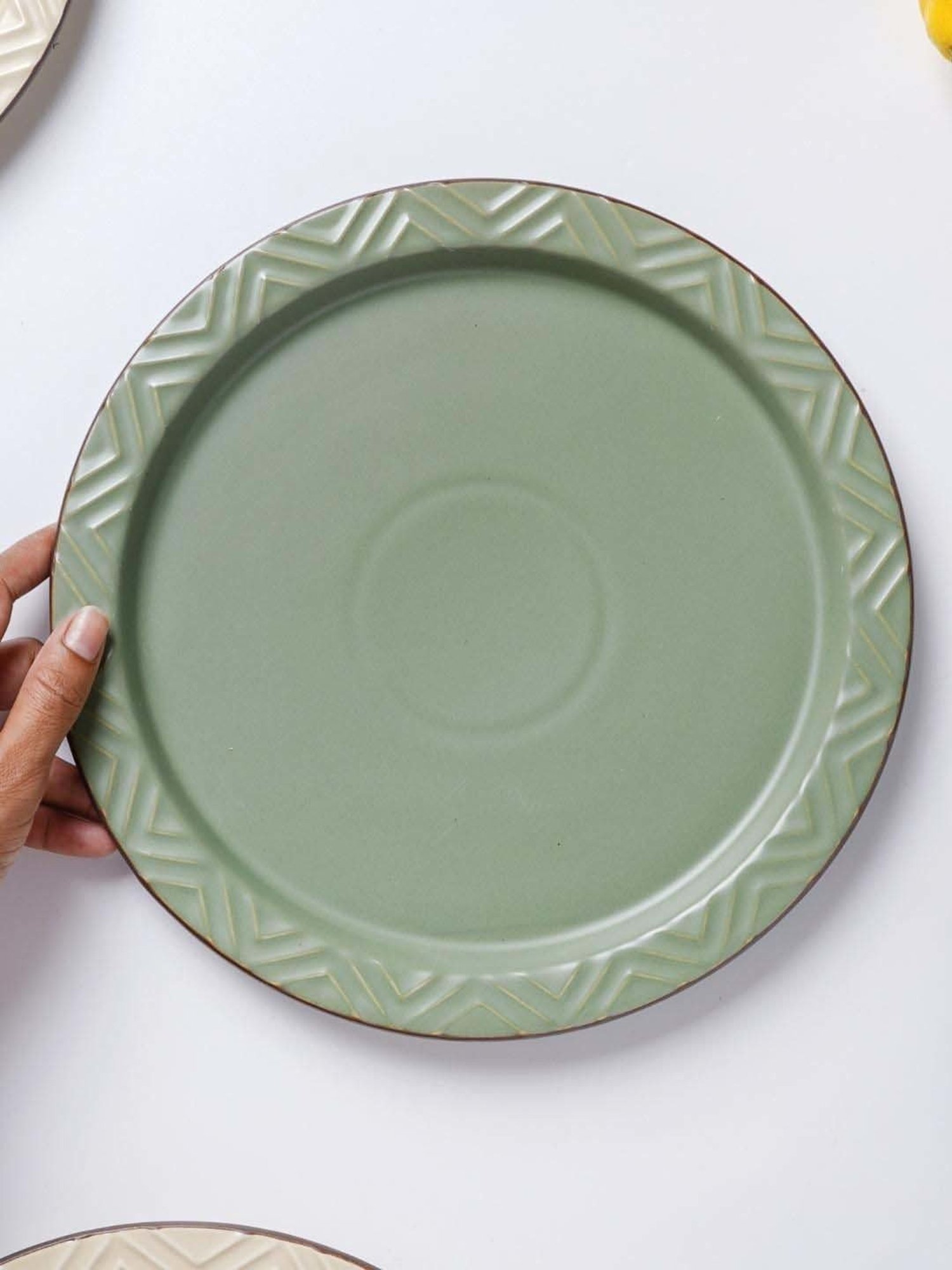 Nestasia Green Colored Textured Rim Fine Ceramics Dinner Plate, Microwave-Safe, 10-inch