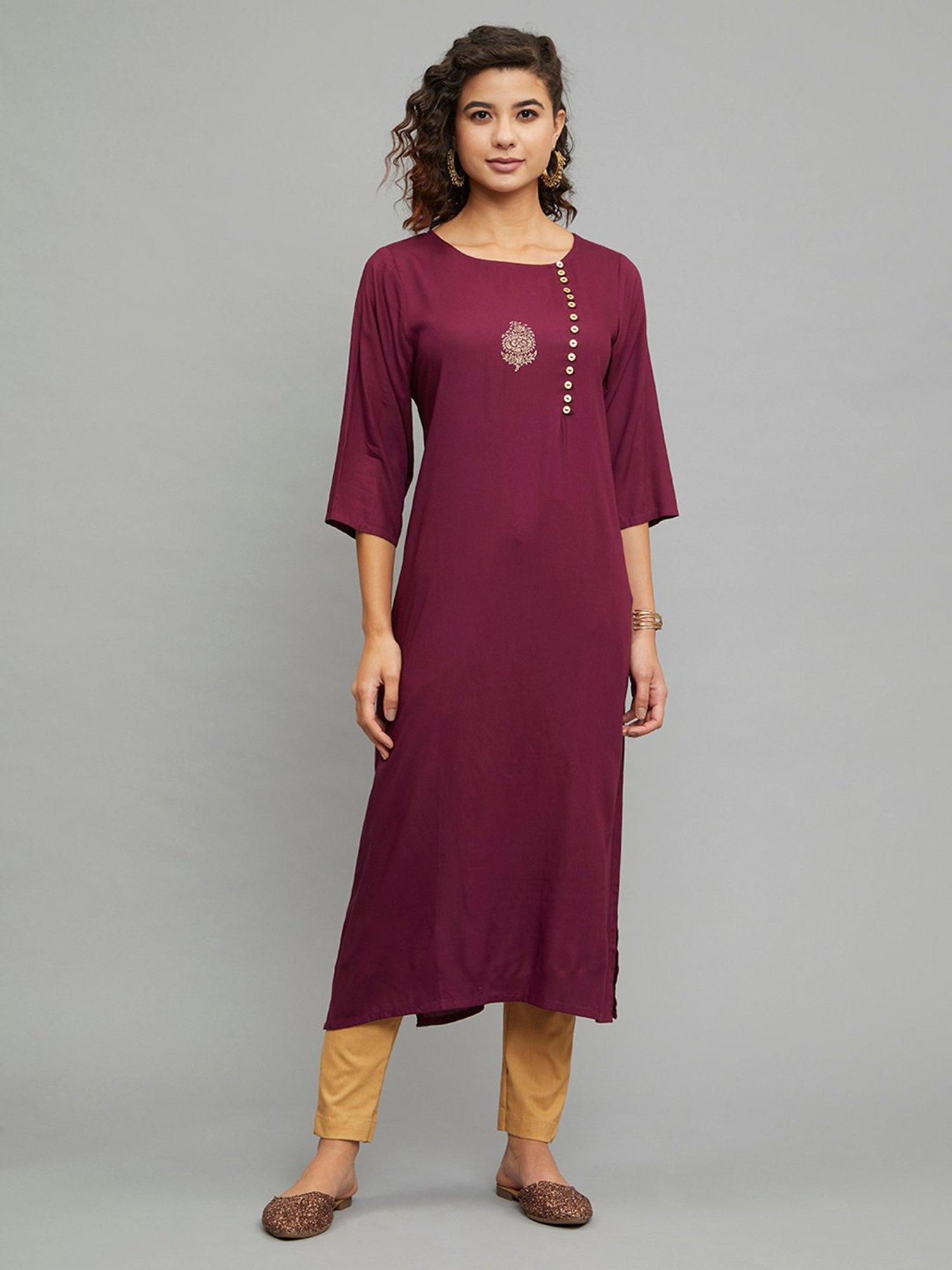 paislei Burgundy A Line Kurta