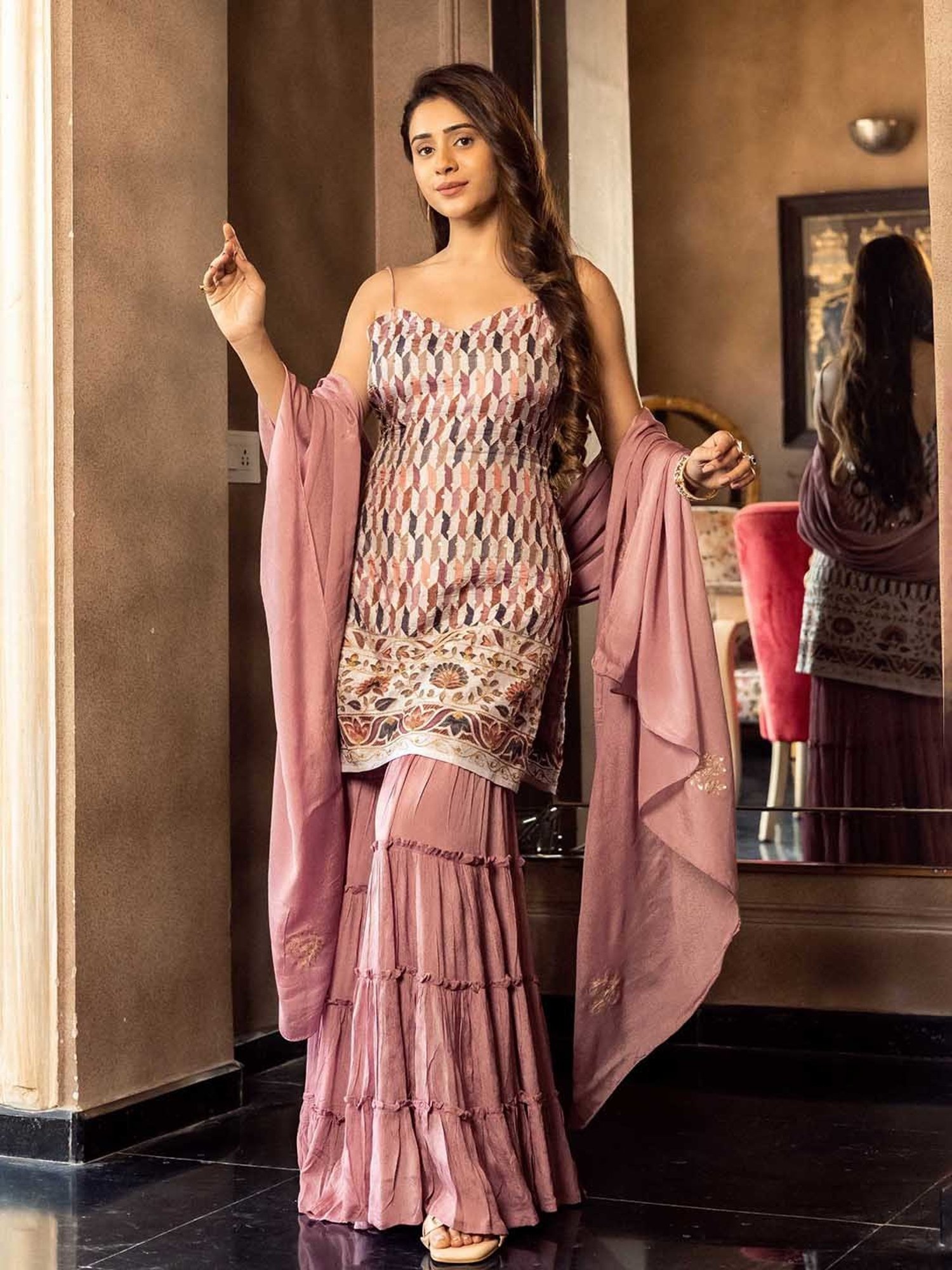 AACHHO Mauve Maryam Georgette Sharara Set