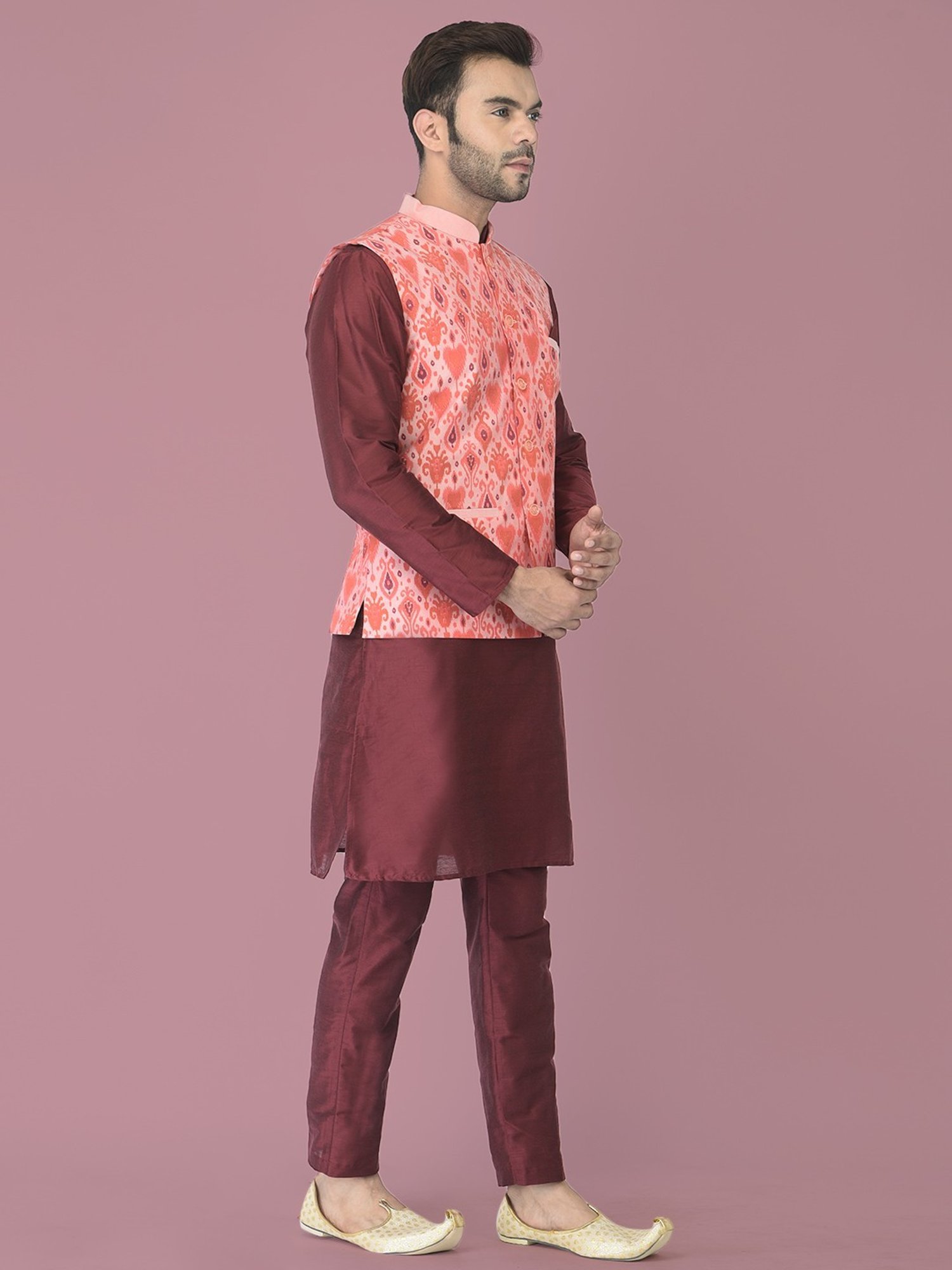 Deyann Maroon & Peach Cotton Regular Fit Self Pattern Kurta Set With Jacket