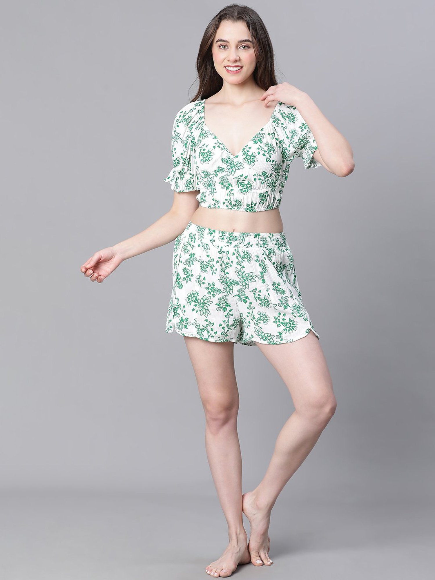 Oxolloxo White & Green Floral Print Crop Top