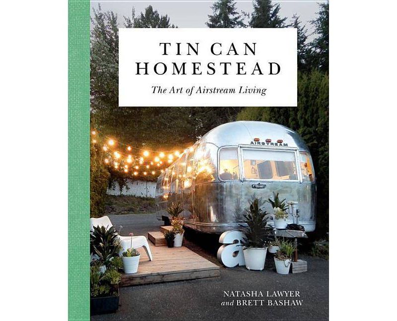 Gardening Under Lights - by  Leslie F Halleck (Hardcover)