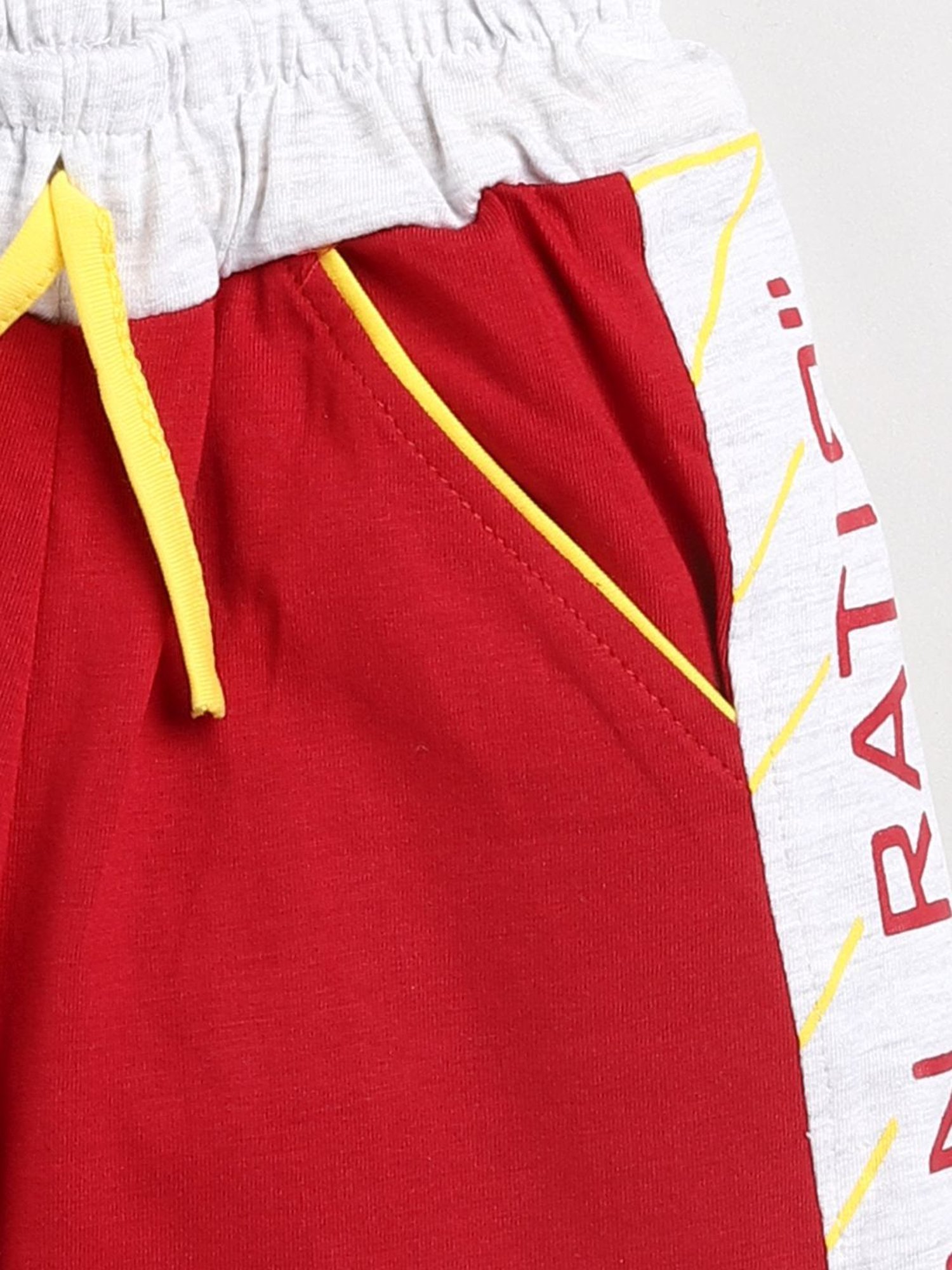 Todd N Teen Kids Red & White Cotton Printed Bermunda