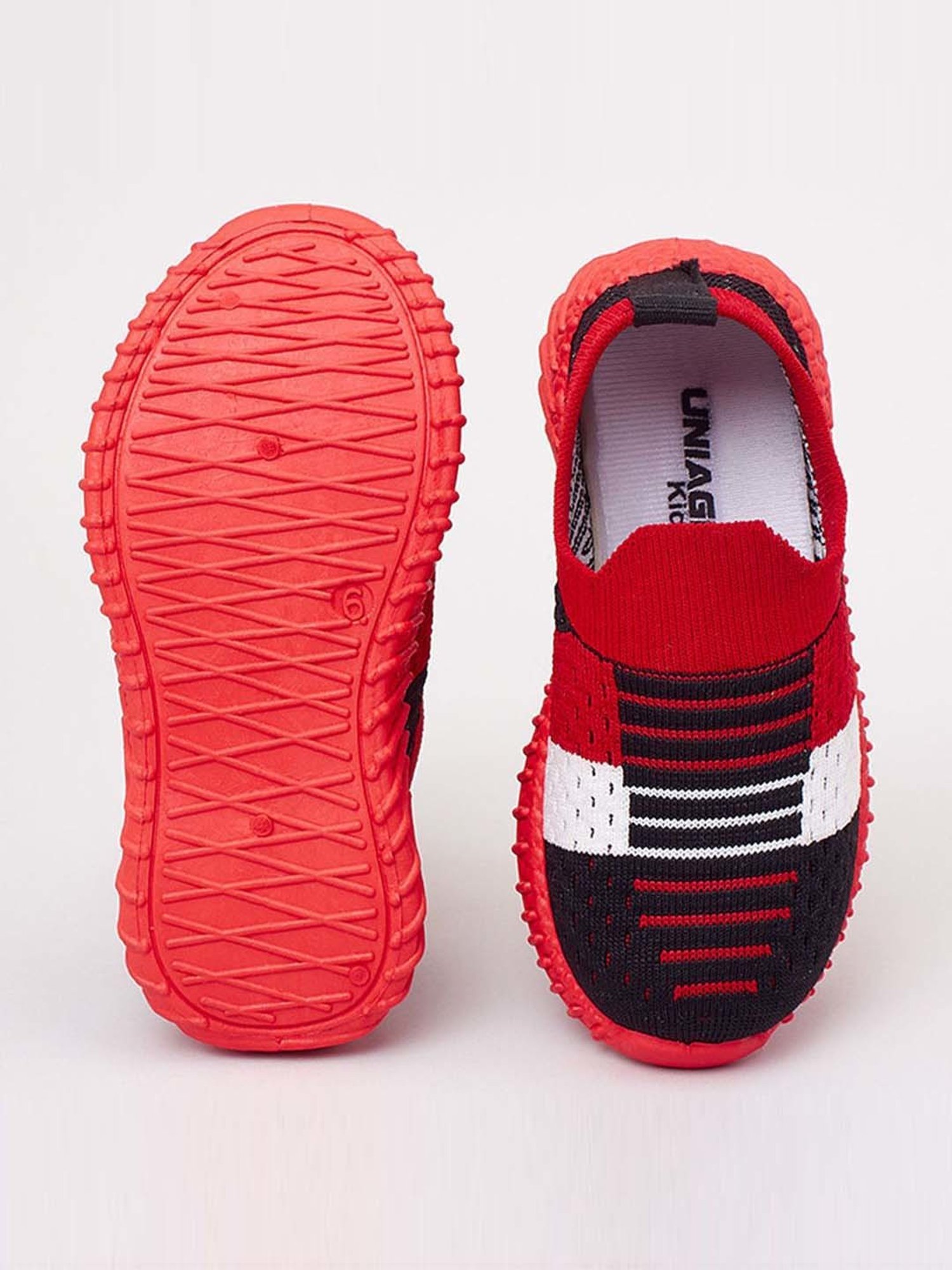 Priaansha Kids Black & Red Casual Slip-Ons