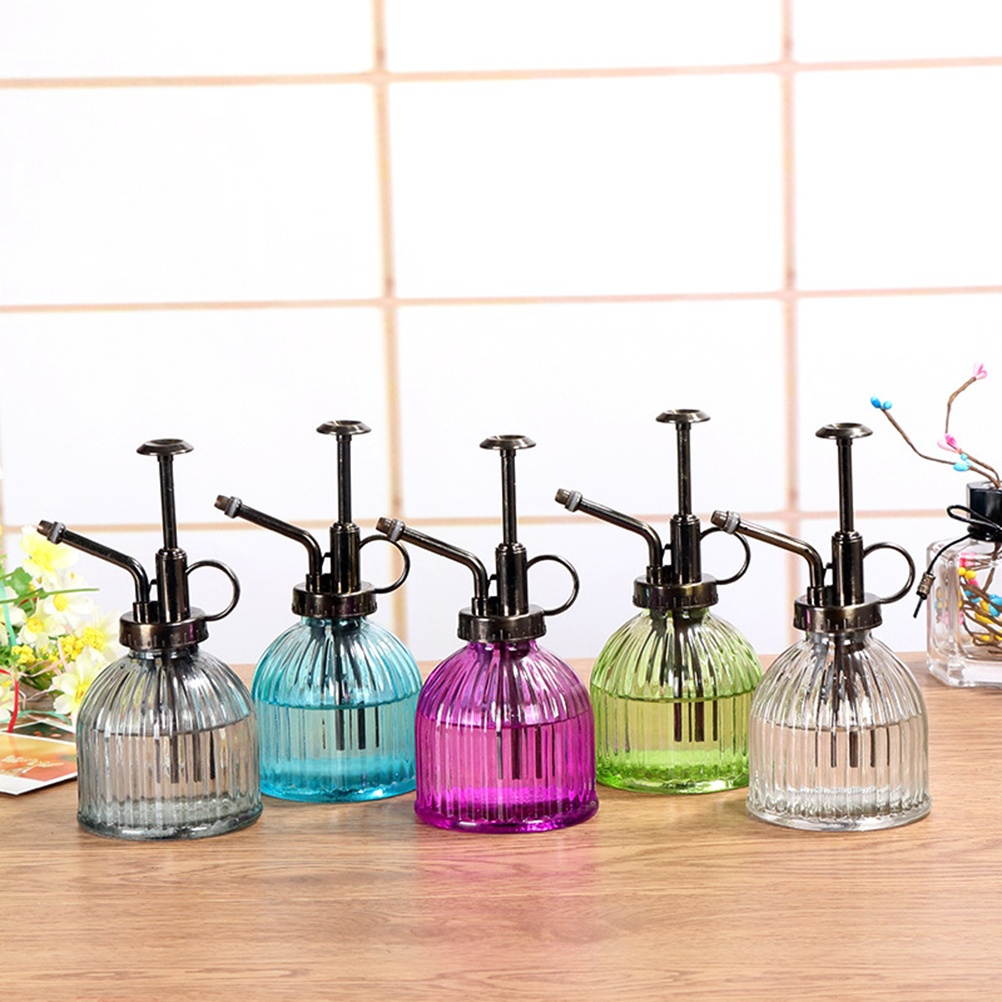 Retro Colored Glass Watering Pot Antique Plastic Bronze Style Sprayer Crafts Can Bottle for Home Hotel Garden (Transparent)