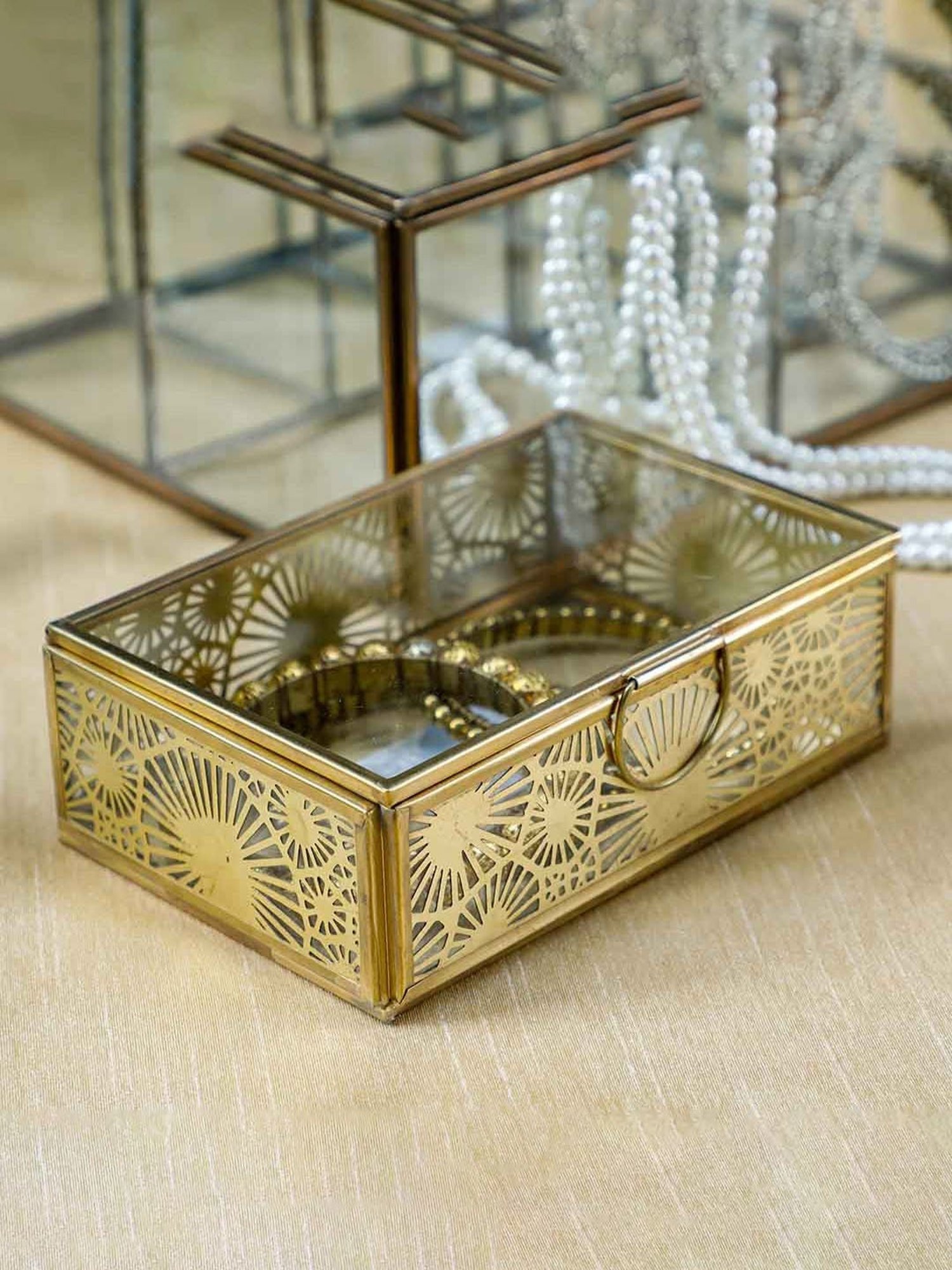 Home4U Gold Glass Small Gris Antique Box