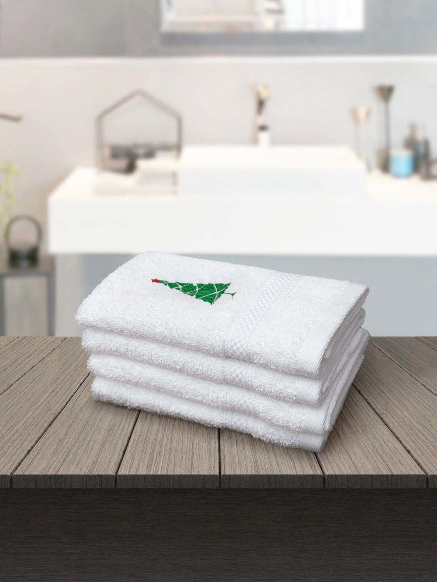 Petal Home Christmas Tree Ultralux White & Green Cotton 550 GSM Face Towel - Set of 4