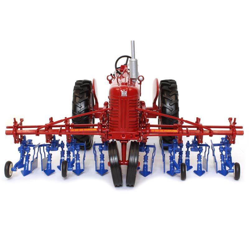 International Harvester Farmall 400 Tractor with Four Row Cultivator "Classic Series" 1/16 Diecast Model by Speccast