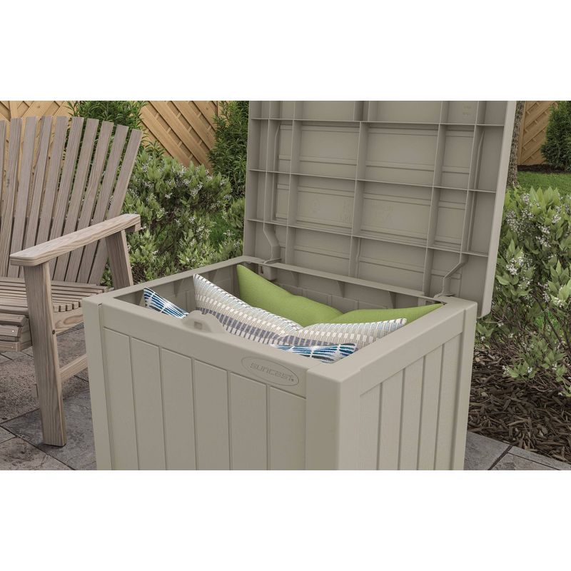 Homz Heavy Duty Modular Clear Plastic Stackable Storage Tote Containers with Latching and Locking Lids, 31 Quart Capacity, 4 Pack