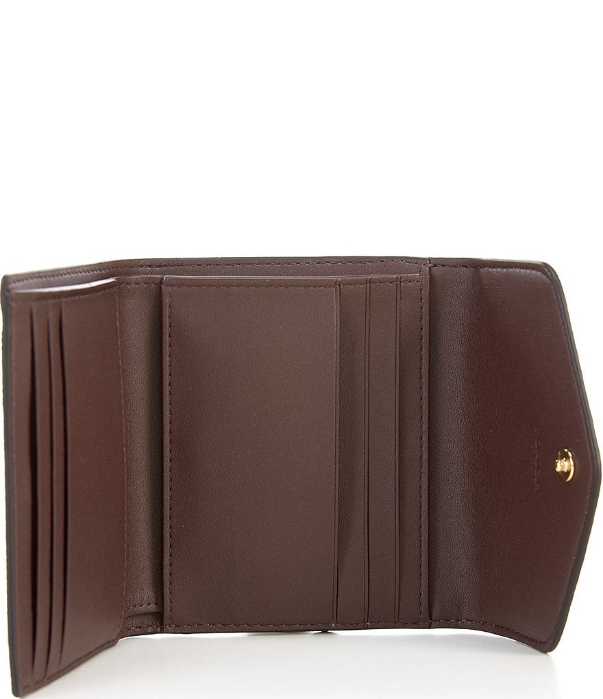 COACH Cross-Grained Leather Wyn Small Wallet