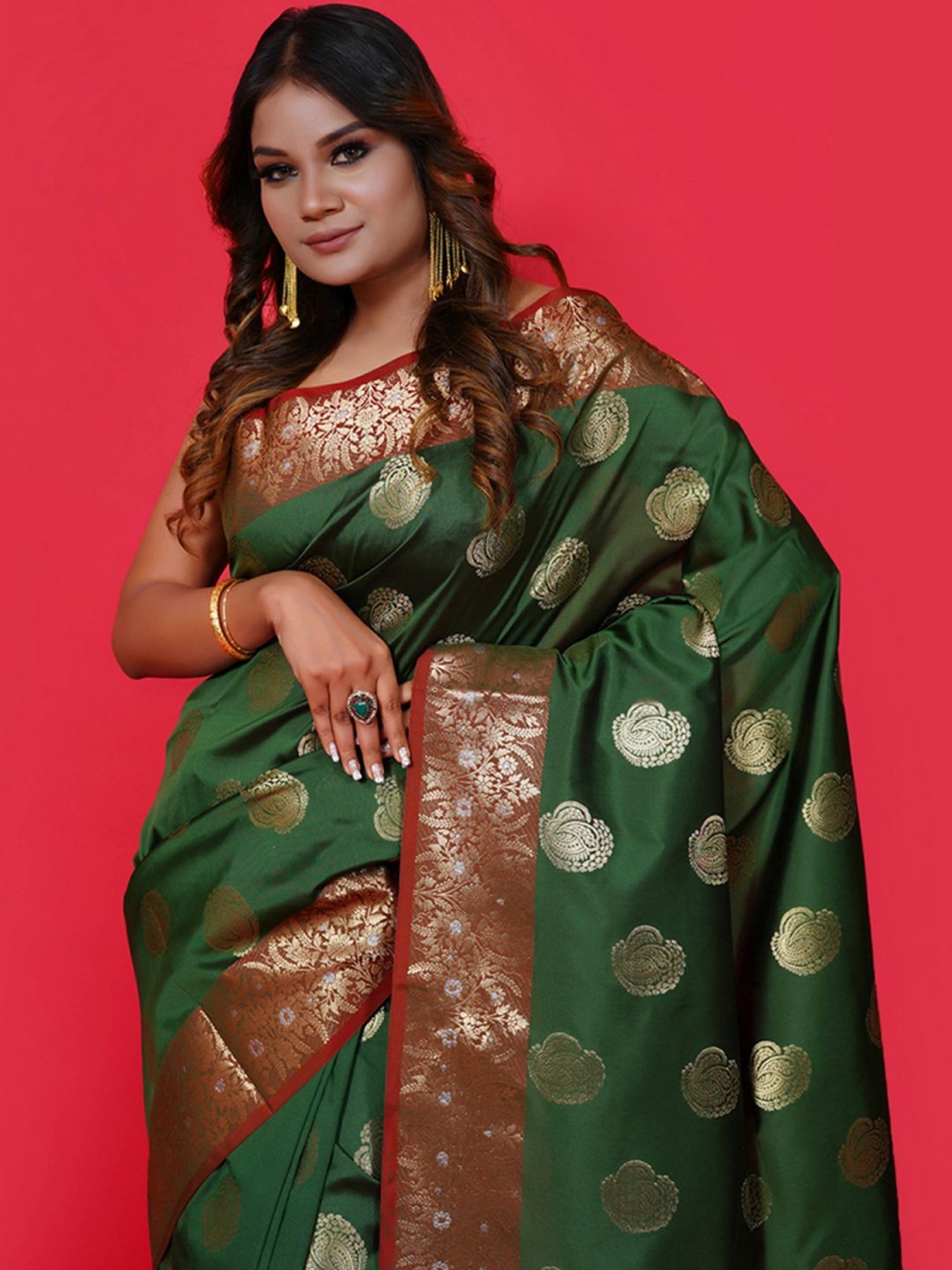 Banarasi Silk Works Green Woven Saree With Unstitched Blouse