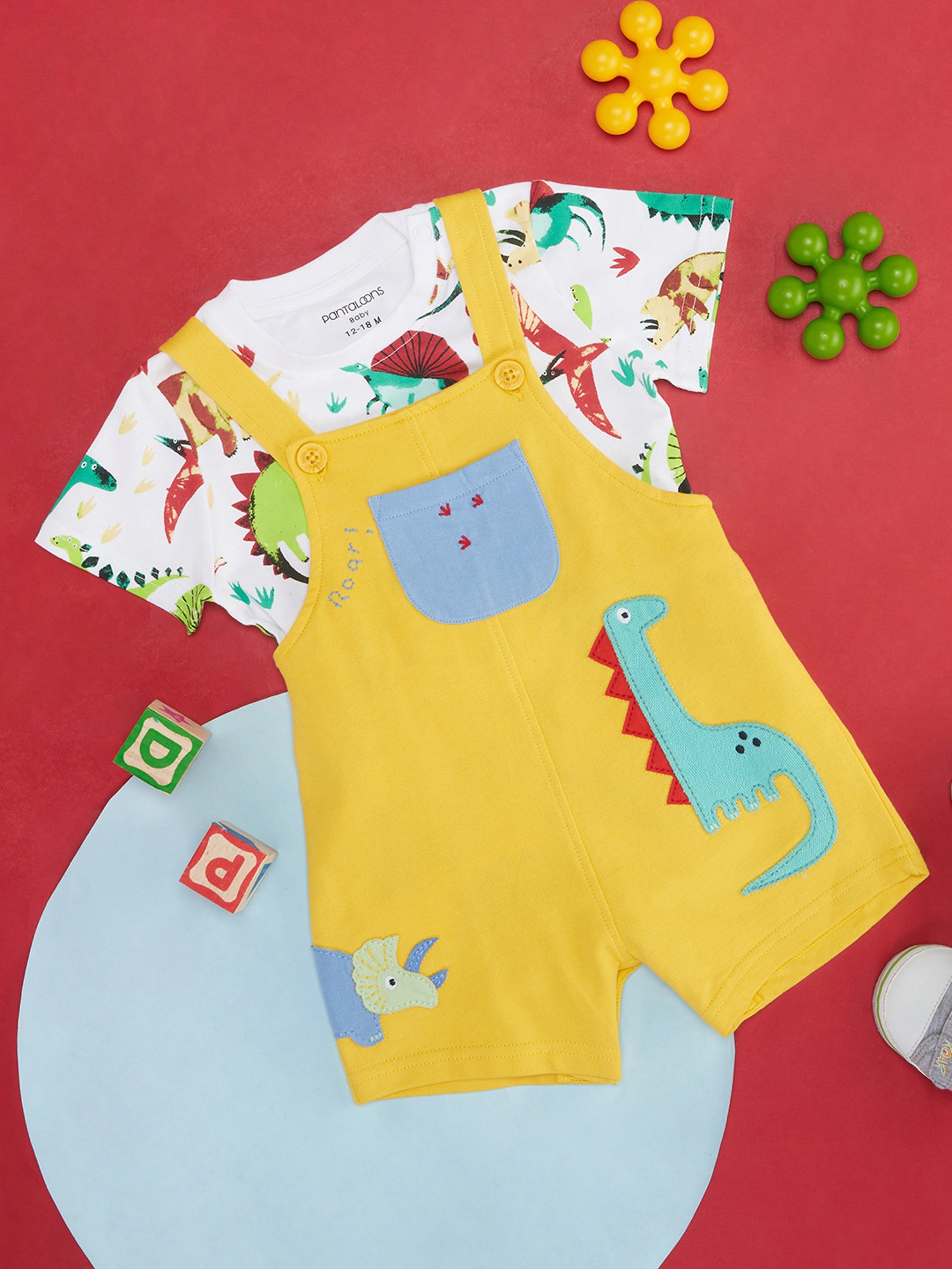 VASTRAMAY Girls Green Printed Clothing Sets