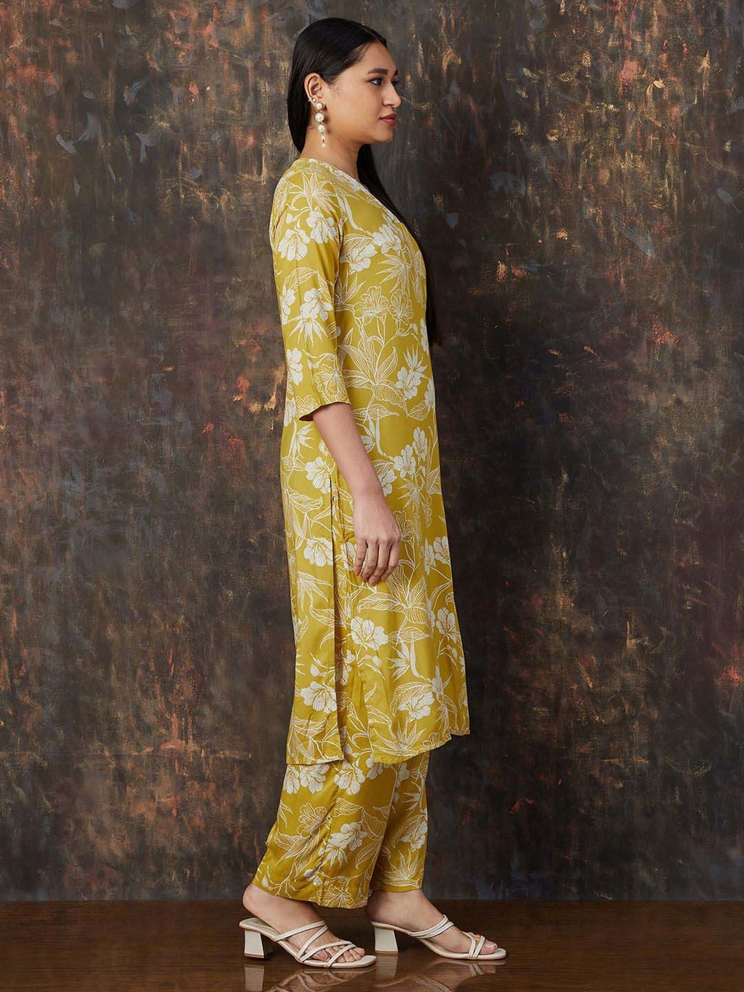 Melange by Lifestyle Yellow Printed Kurta & Pant Set