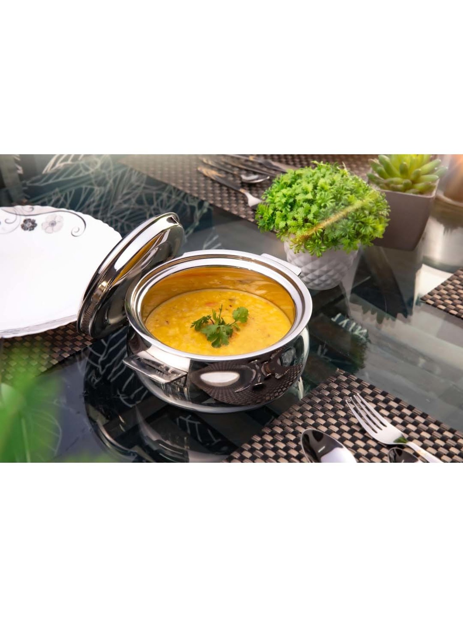 FnS Monja Silver Stainless Steel Casserole With Lid (3 L)