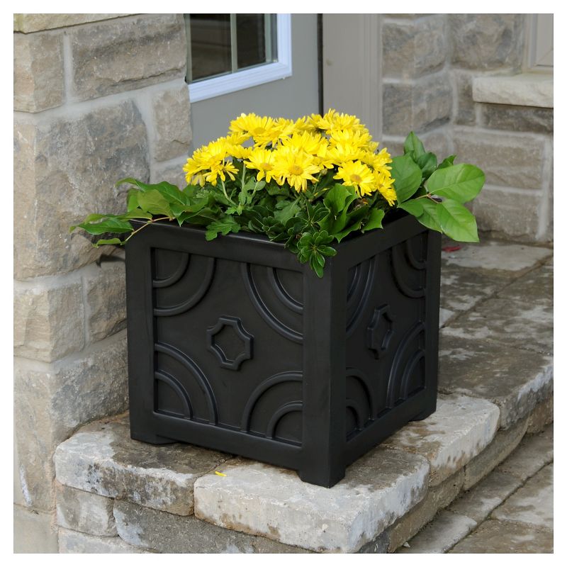 Bradford Square Mail Post White - Mayne