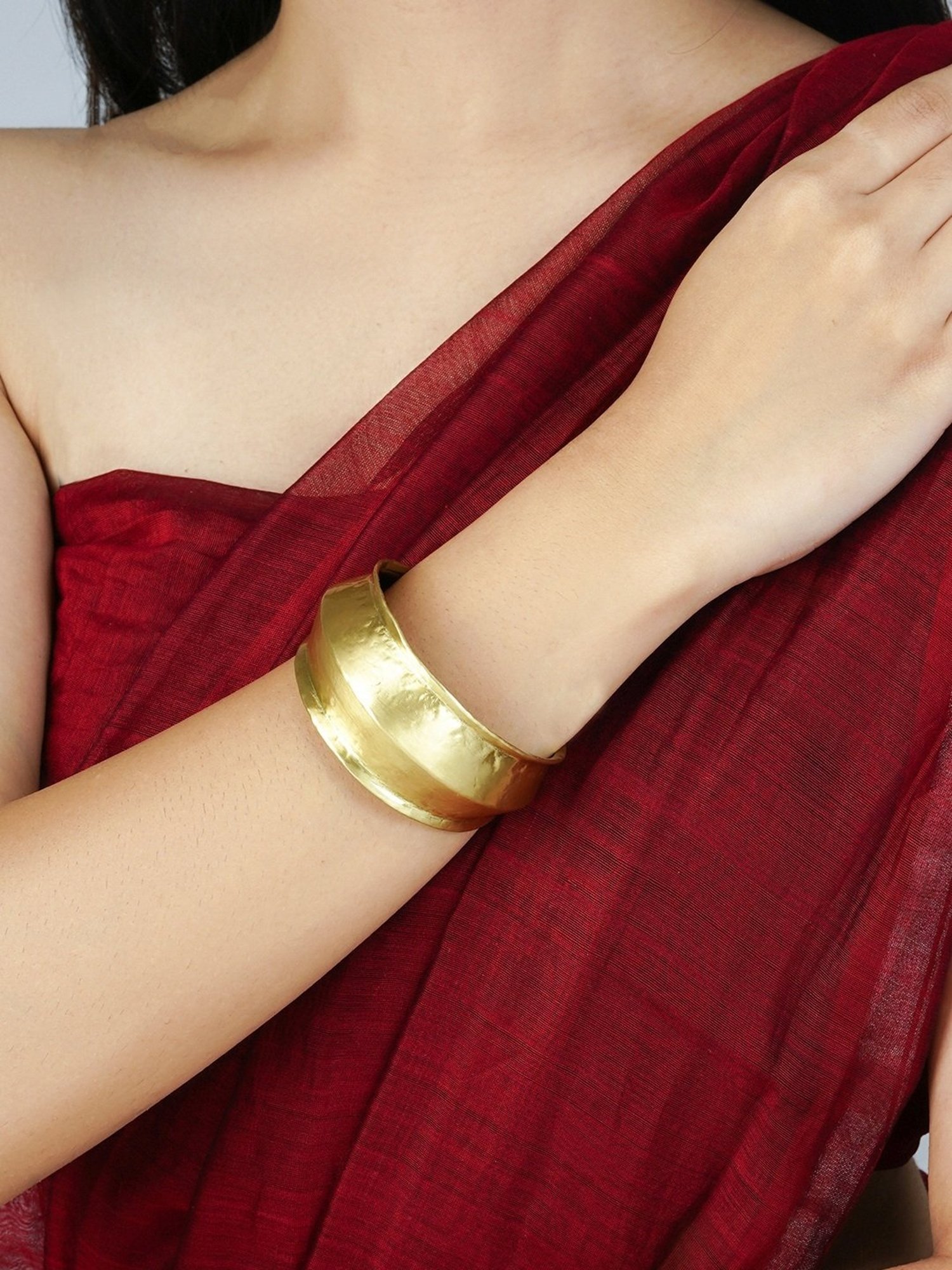 Teejh Aaradhya Golden Cuffs Bracelet for Women