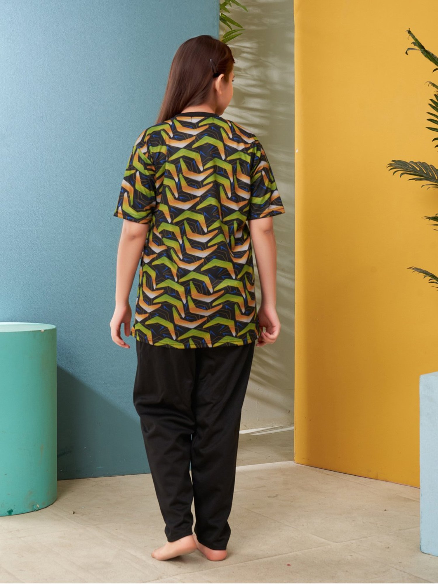 Aarika Kids Green & Black Printed Top with Pants