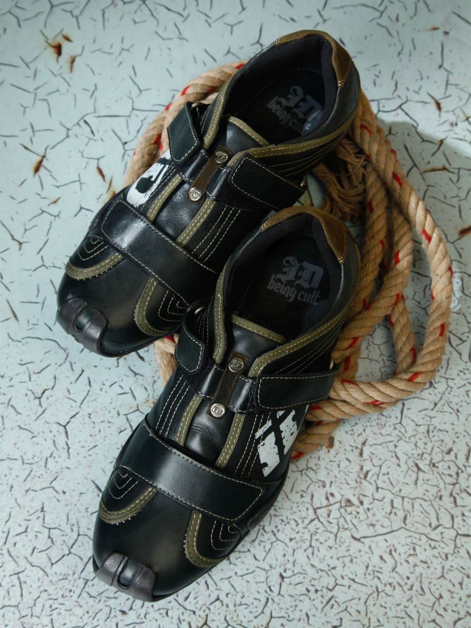 ID Men's Charcoal Casual Loafers