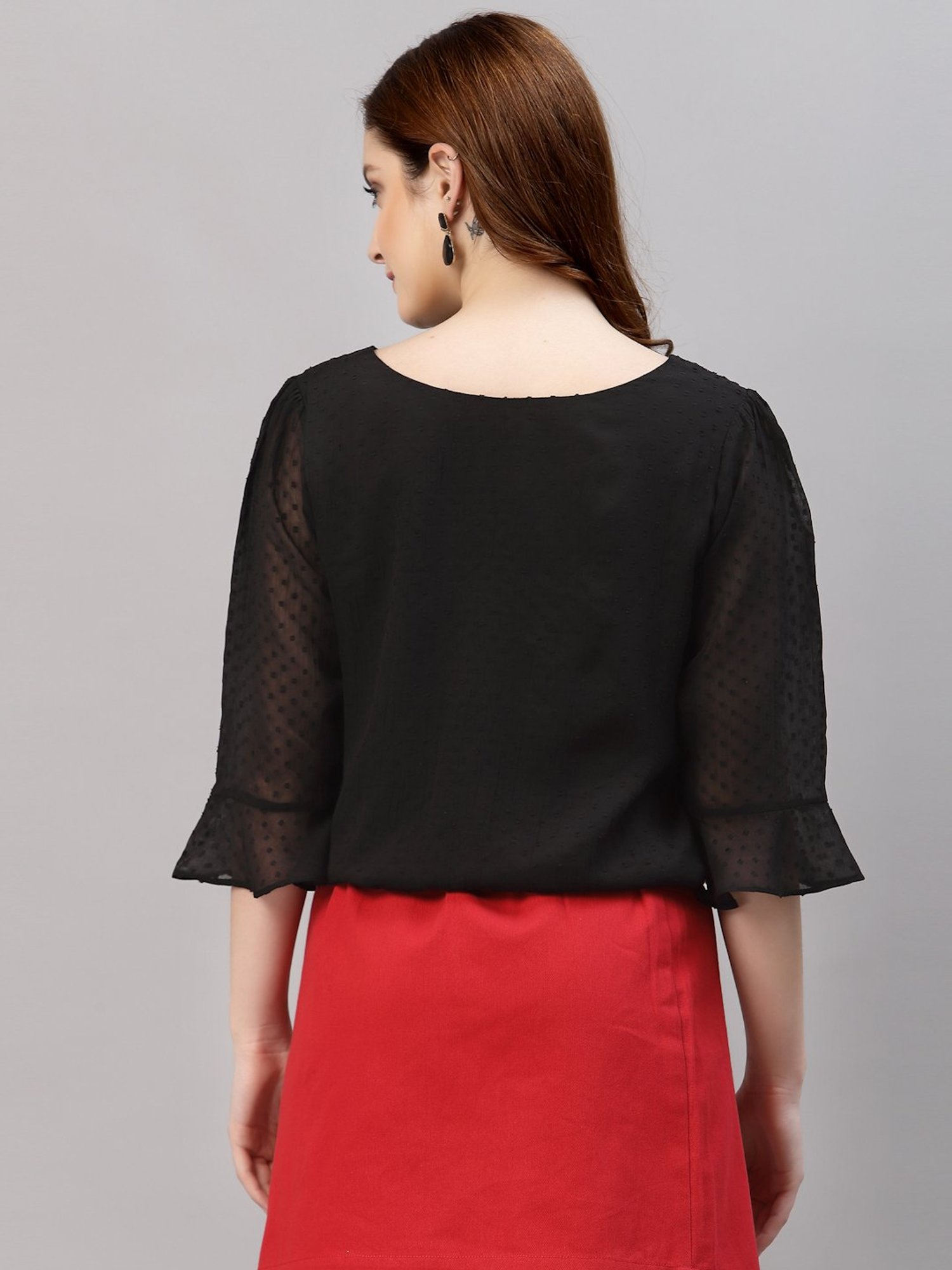 NEUDIS Black Textured Top