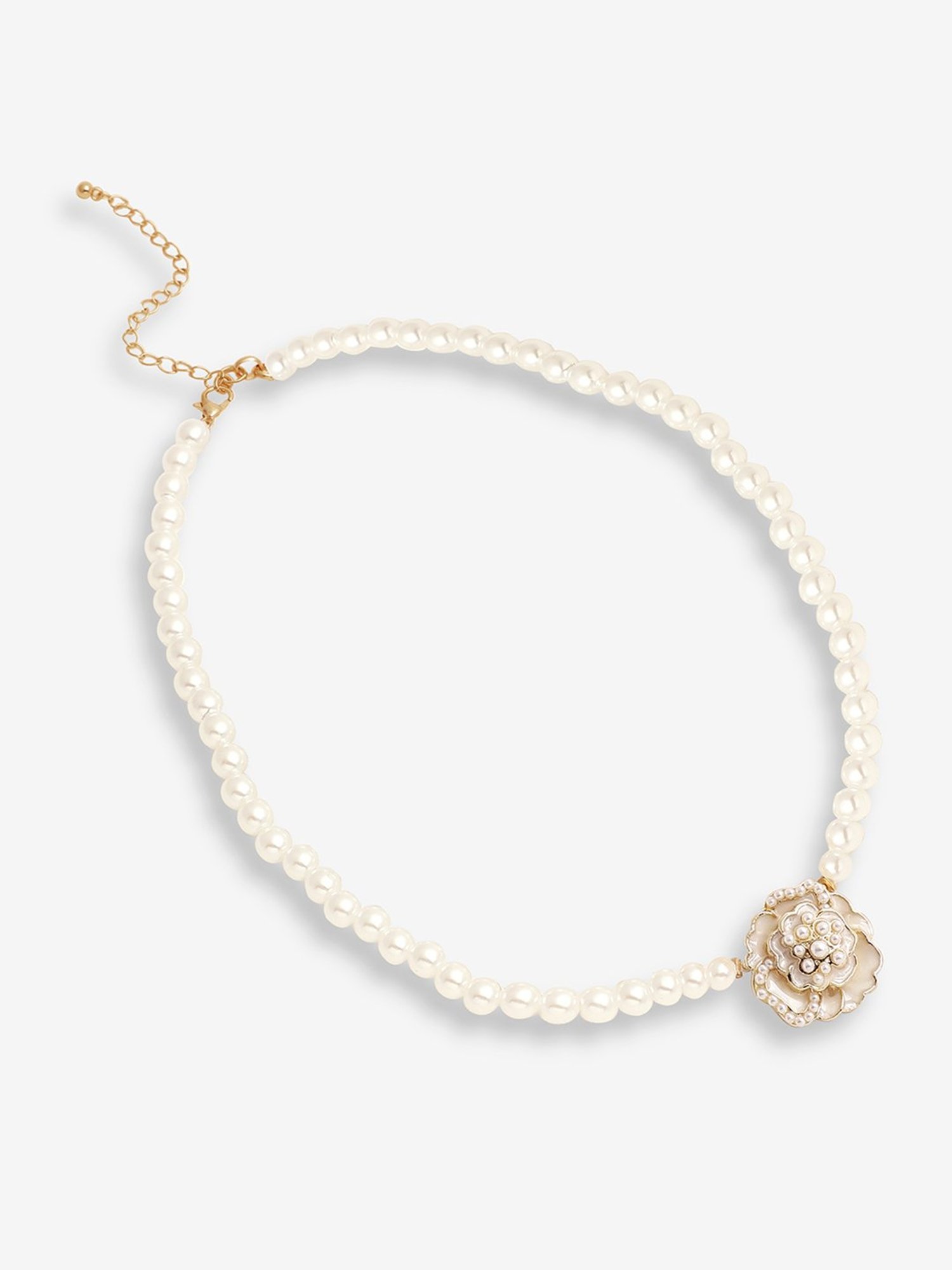 SOHI Gold Plated Party Pearls Choker Necklace For Women