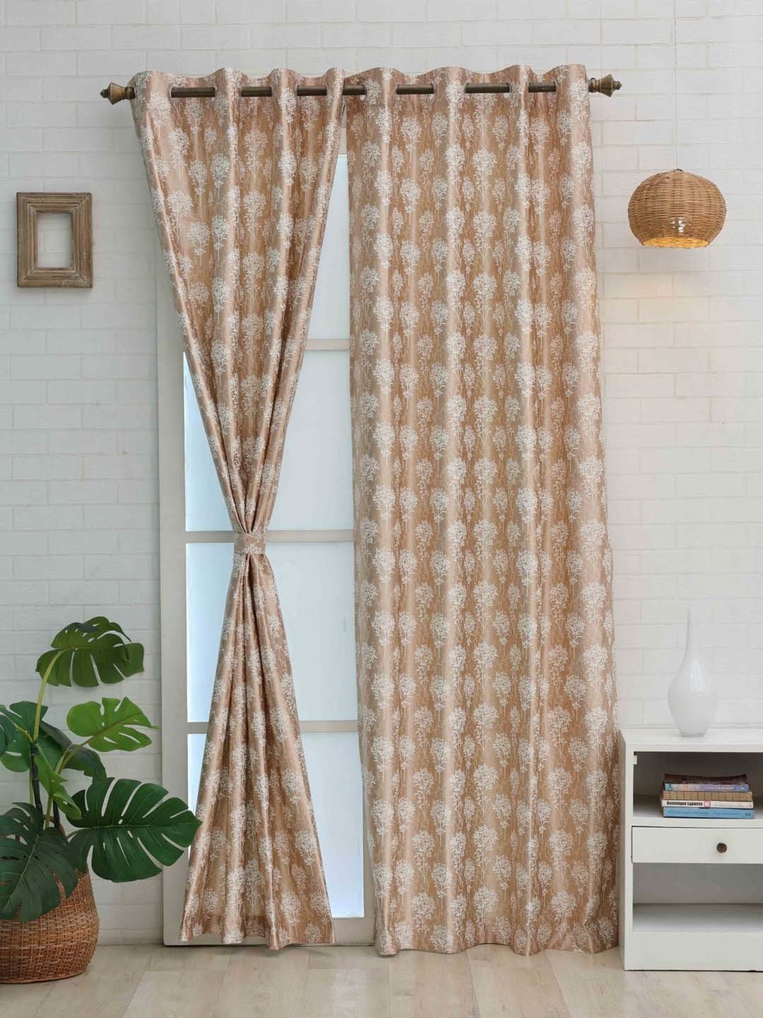 Ariana Bloom Roman Coffee Polyester 5ft Window Eyelet Curtain