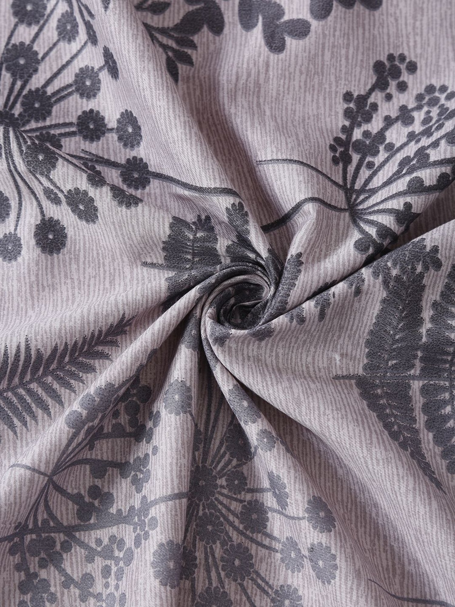 Swayam   Floral Purple & Grey 240 TC Cotton King Bedsheet with 2 Pillow Covers