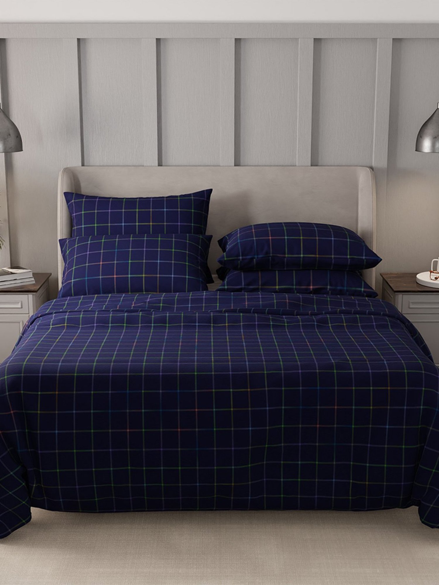 Stoa Paris Urbain Geometric Dark Blue 230 TC Microfibre King Duvet Cover with 4 Pillow Covers