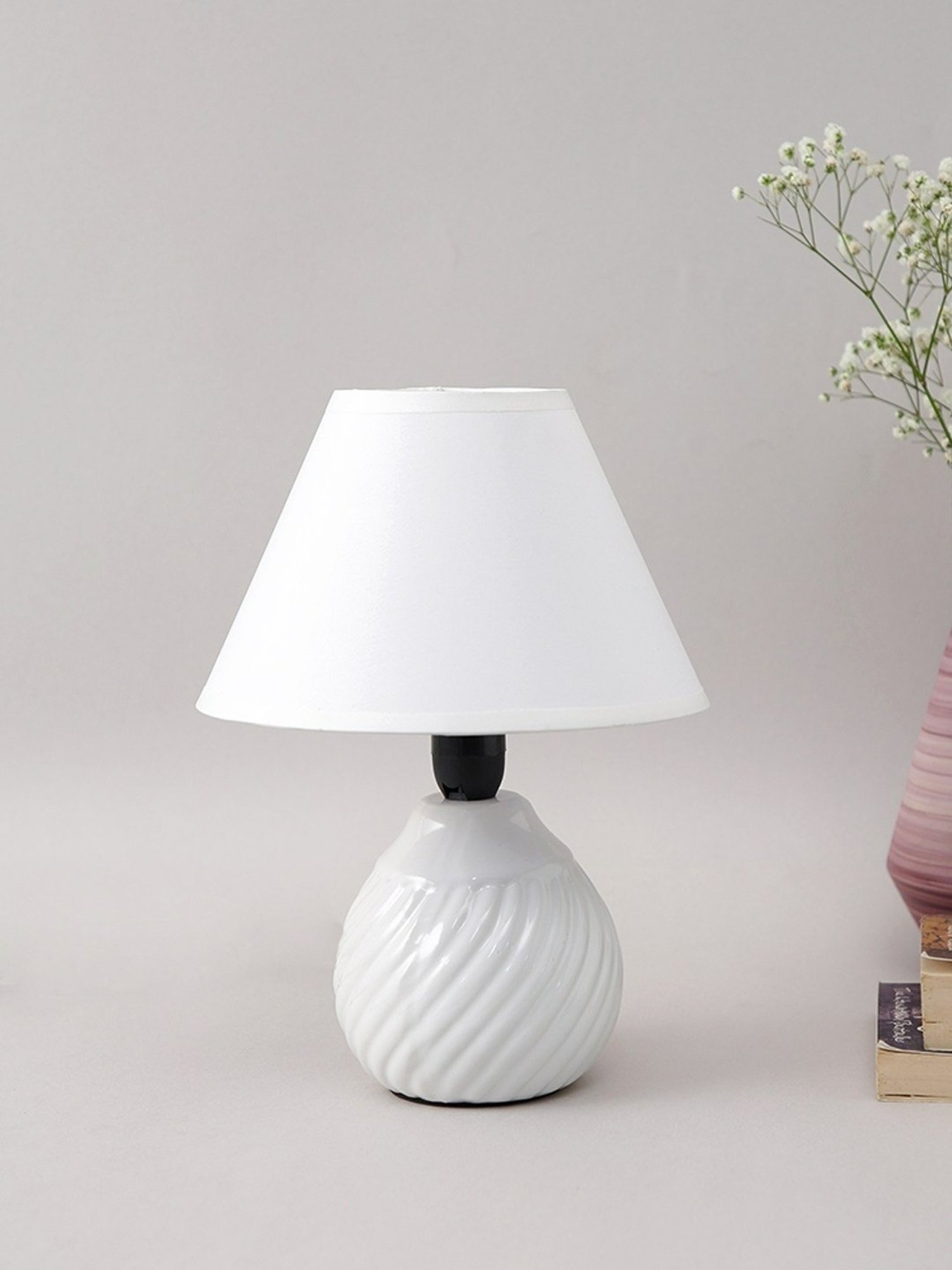 Tayhaa White Ceramic Lamps