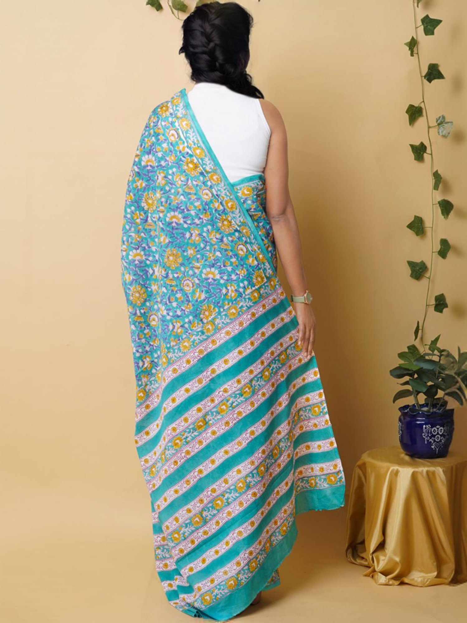Unnati Silks Blue Cotton Printed Saree With Unstitched Blouse