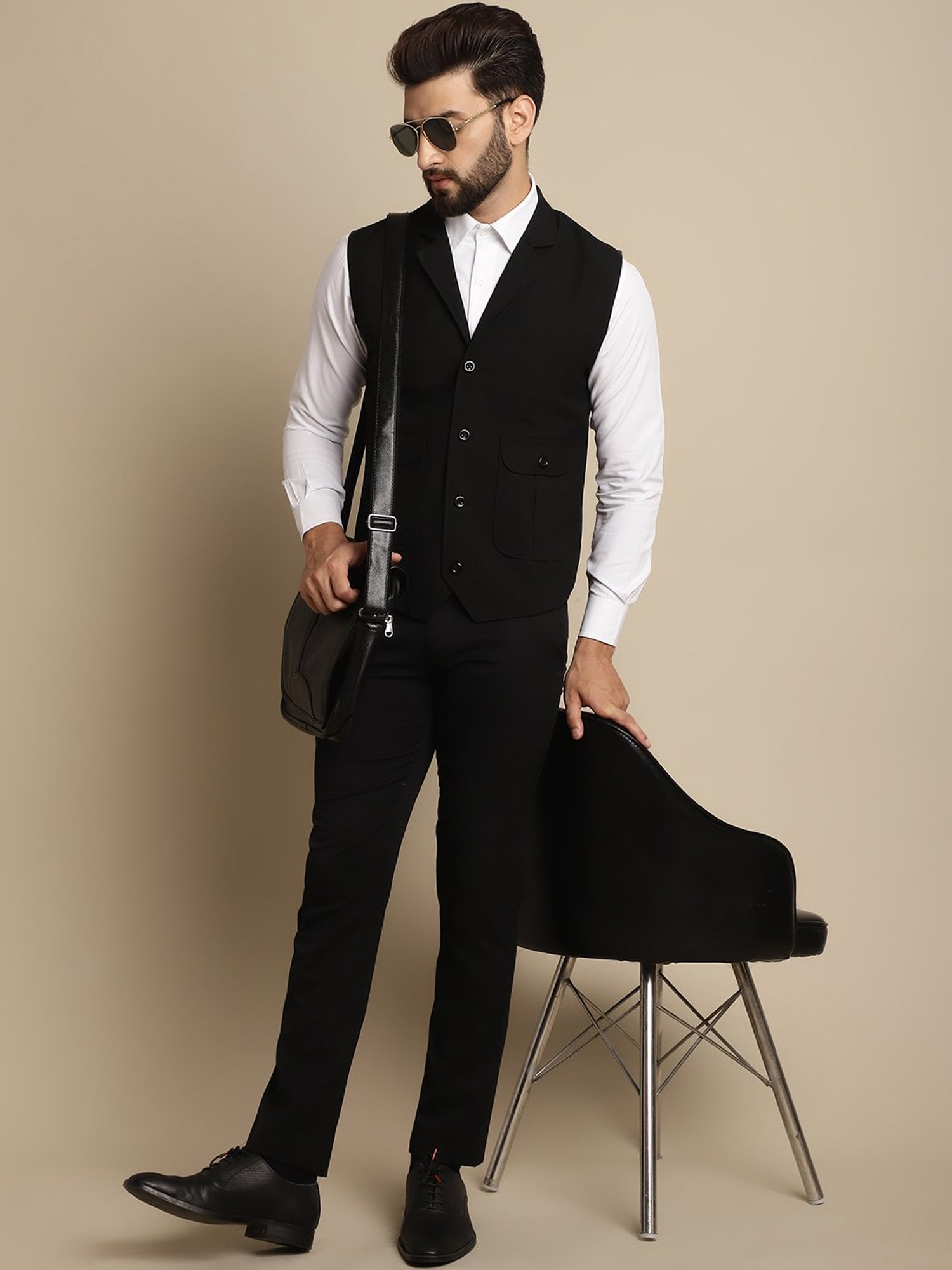 Even Black Regular Fit Notch Lapel Waistcoat