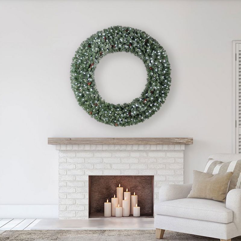 Home Heritage Large 72 Inch 150 PVC Foliage Tips Prelit Cashmere Christmas Wreath with Cool White Battery Operated 320 Bulb LED Lights